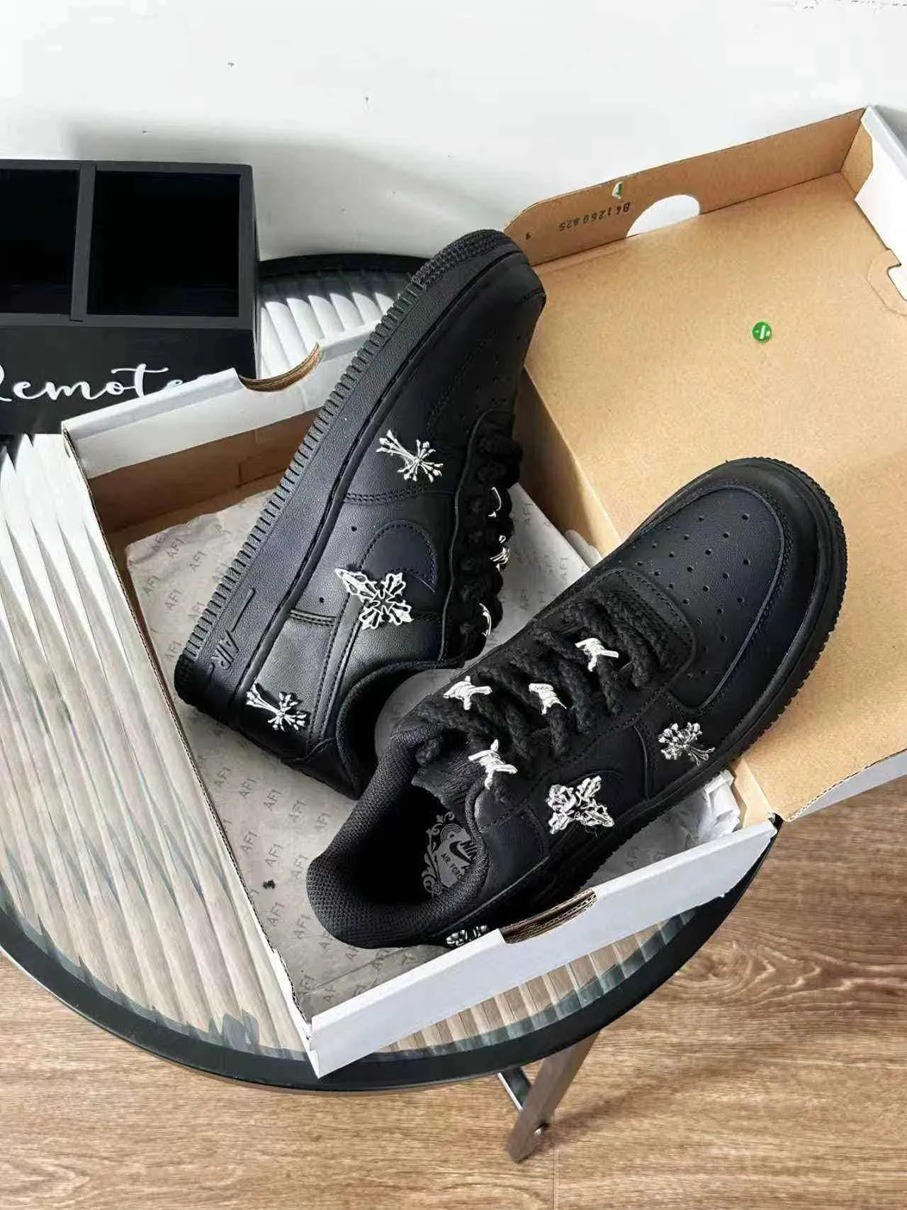 個性化客製球鞋NIKE荊棘之戀