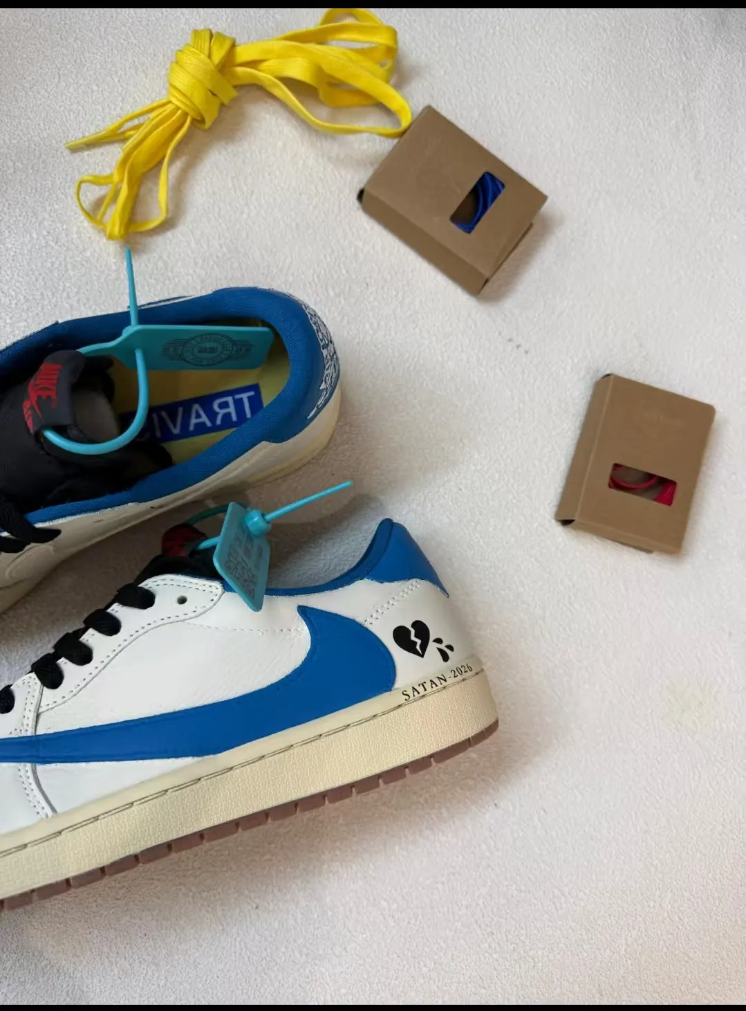 個性化客製球鞋NIKE閃電撒旦