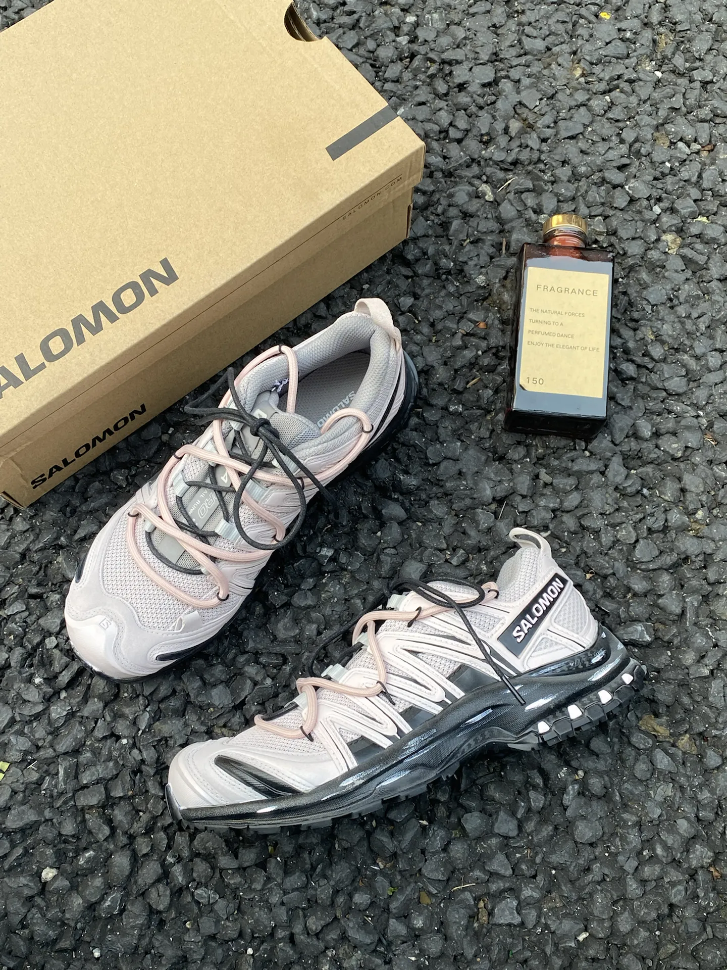 個性化客製球鞋SALOMON草莓白巧