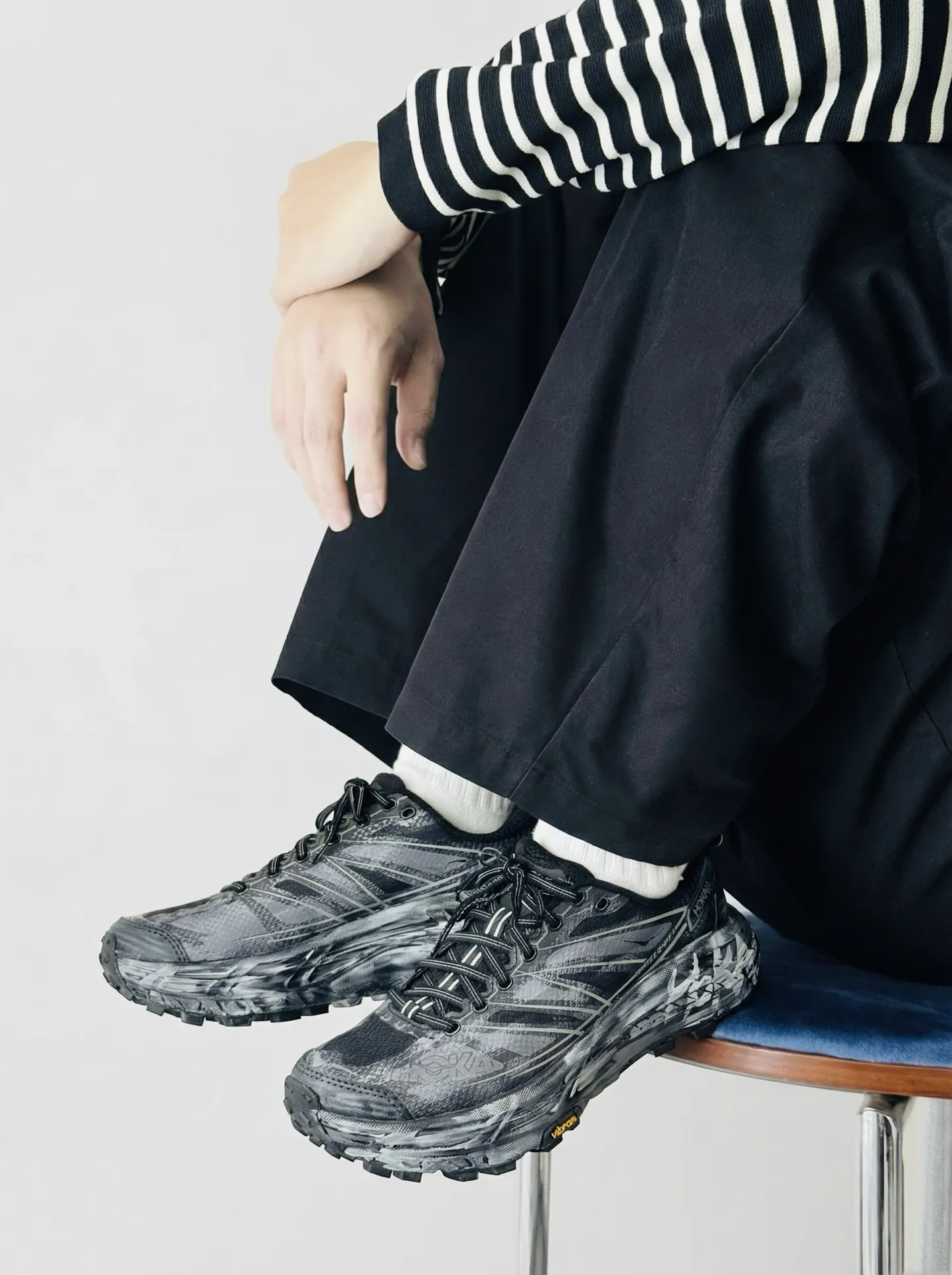客製球鞋HOKA ONE ONE黑域破岩
