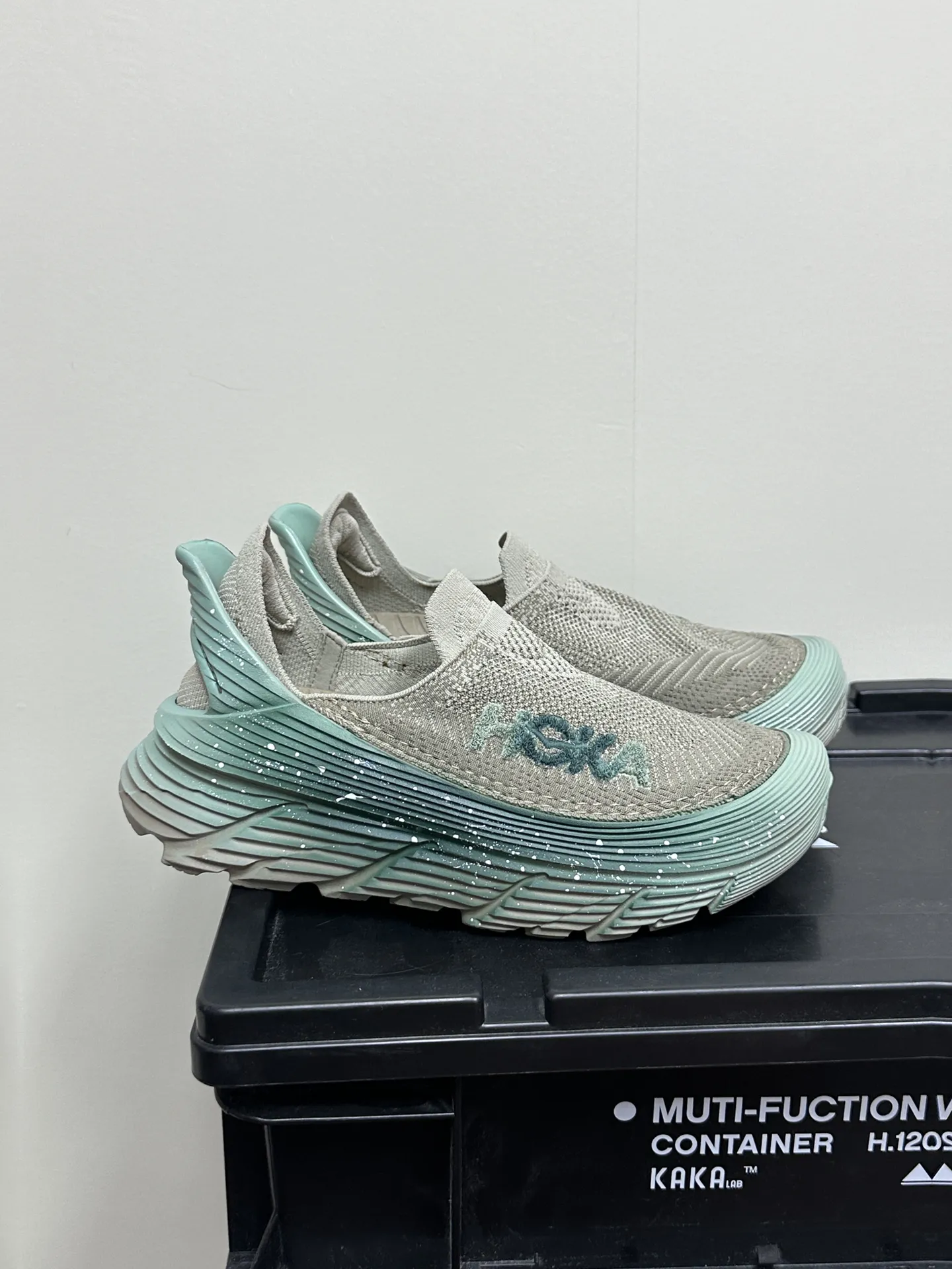 客製球鞋HOKA ONE ONE竹綠墨影