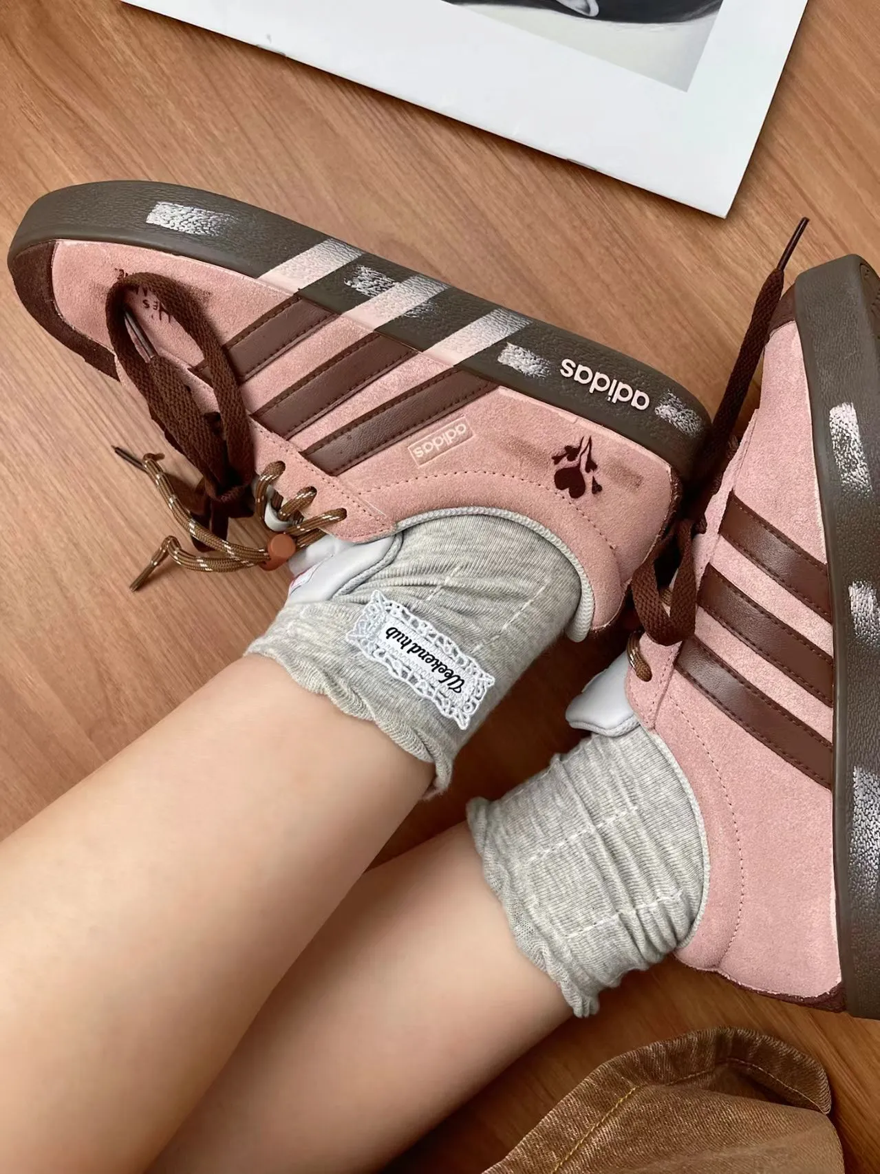 個性化客製球鞋ADIDAS棕粉