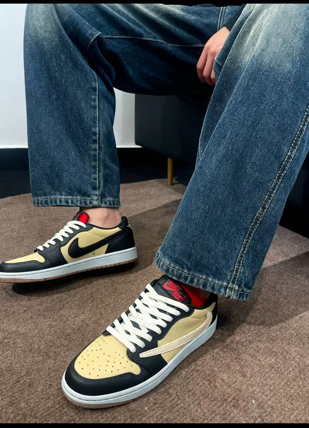 個性化客製球鞋NIKE黑黃倒鉤