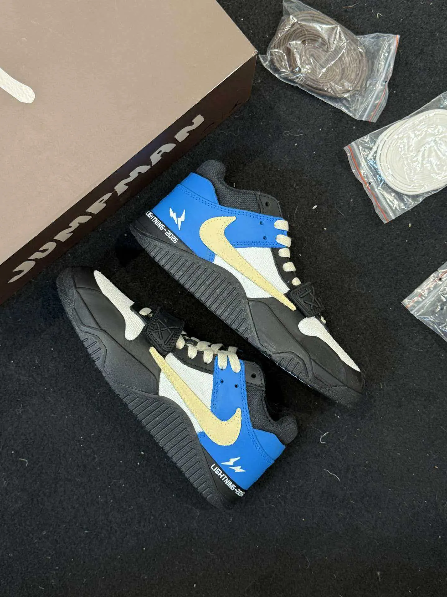 個性化客製球鞋NIKE雲藍黑鋒倒鉤