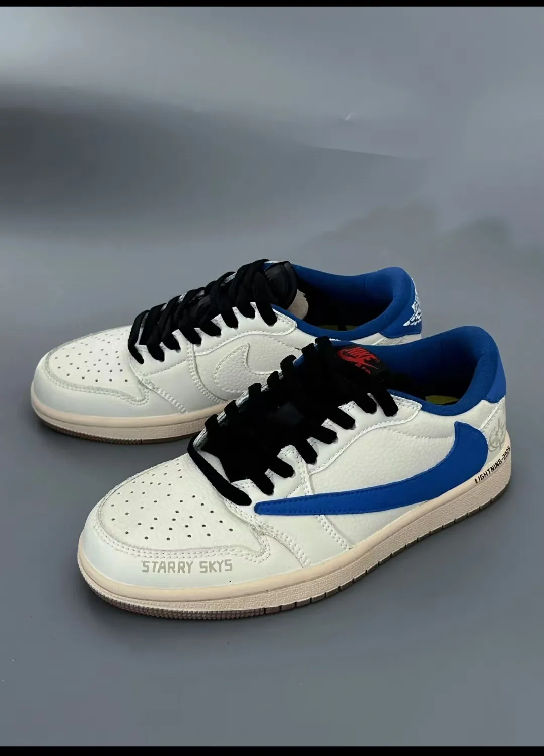 個性化客製球鞋NIKE藍白倒鉤
