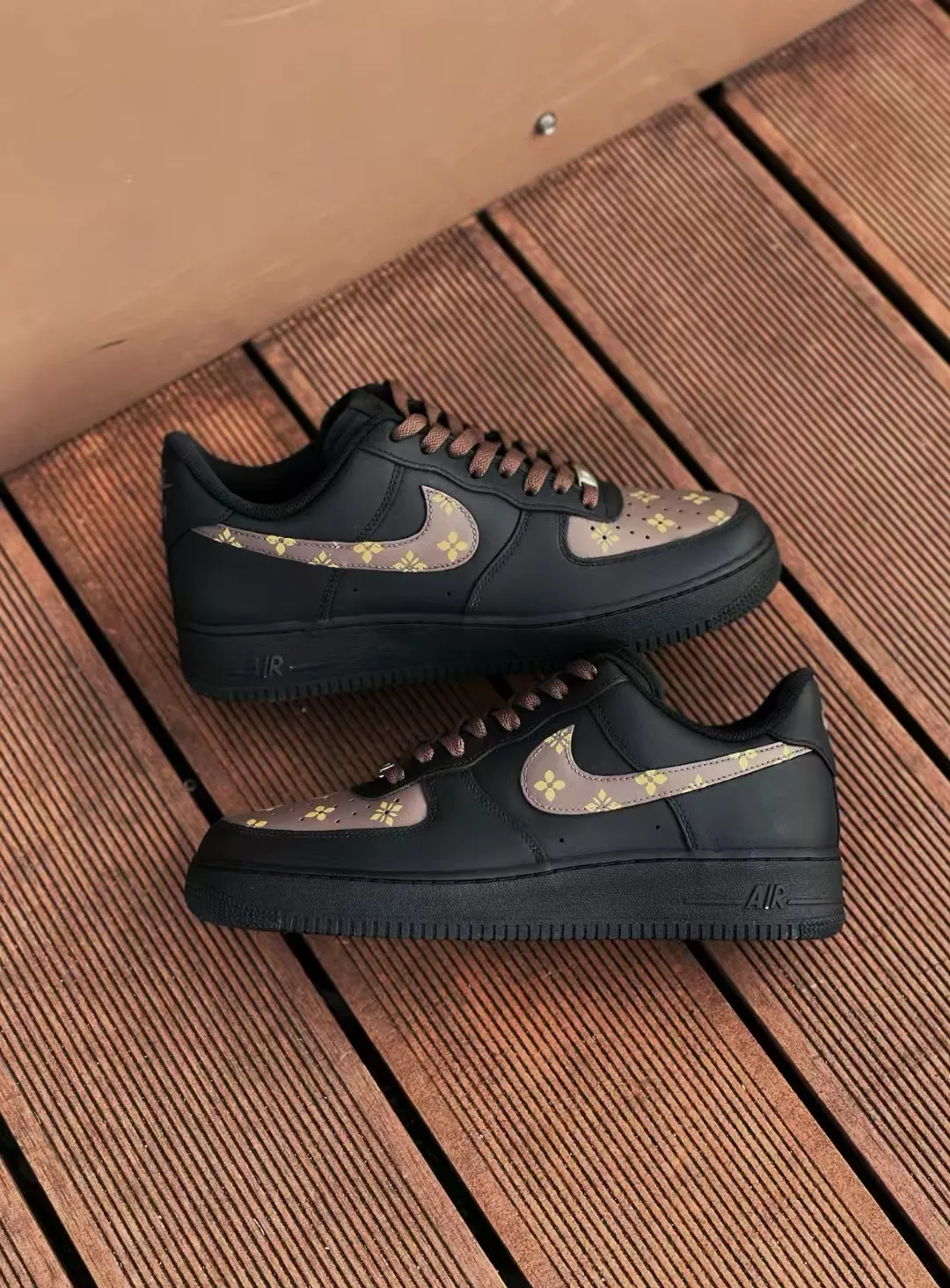 個性化客製球鞋NIKELouis