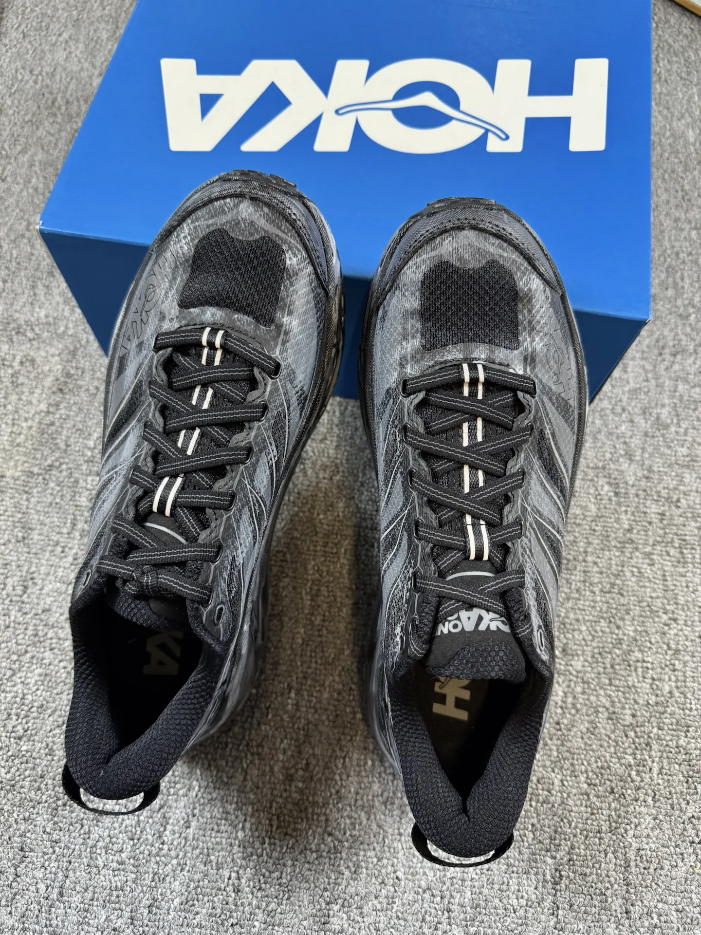 客製球鞋HOKA ONE ONE黑域破岩