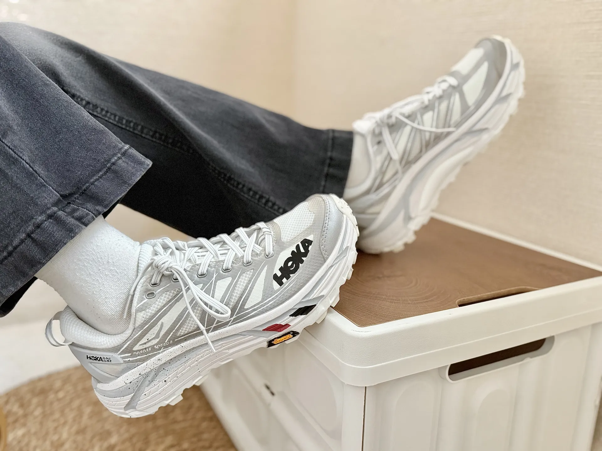 客製球鞋HOKA ONE ONE幻銀