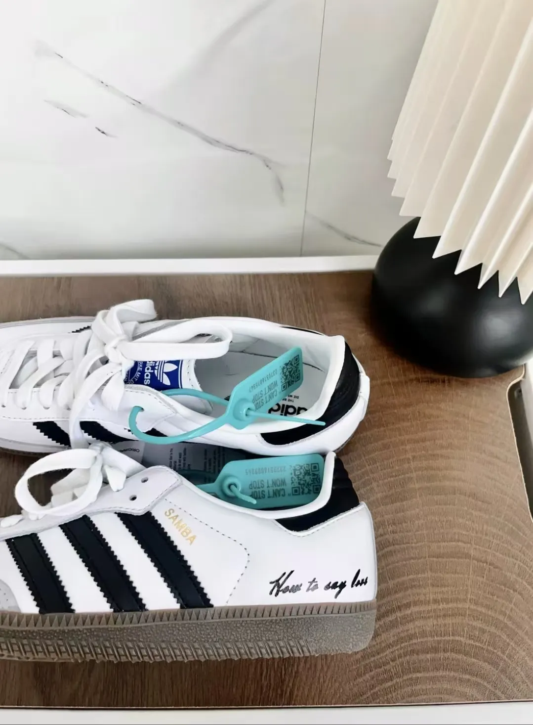 個性化客製球鞋ADIDAS字母