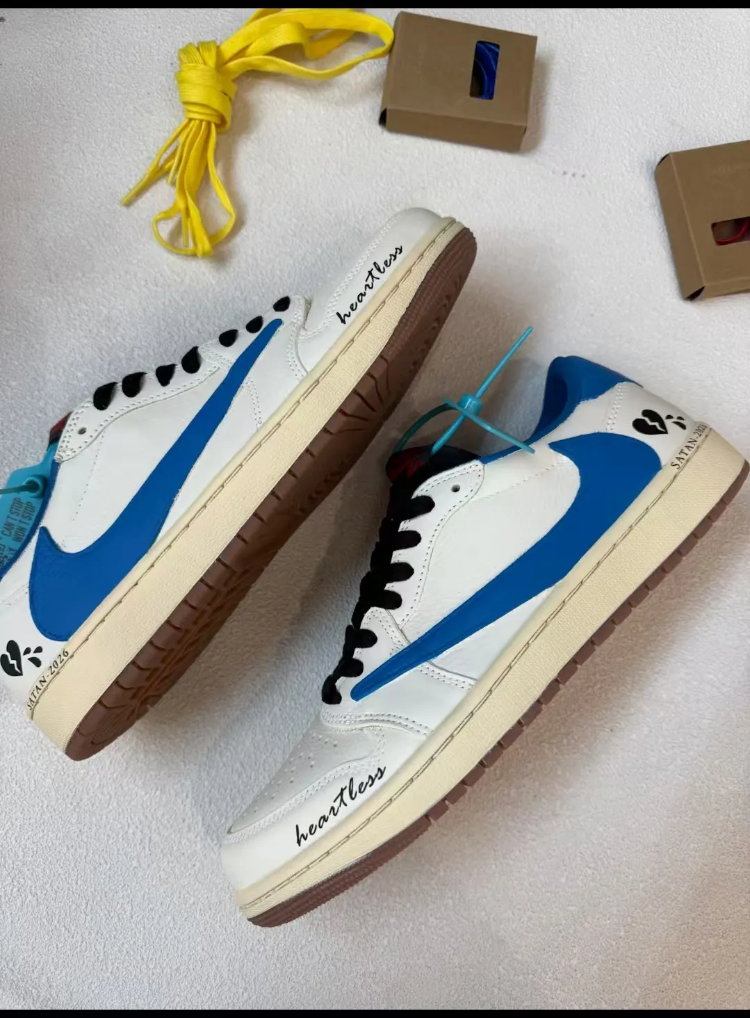 個性化客製球鞋NIKE閃電撒旦