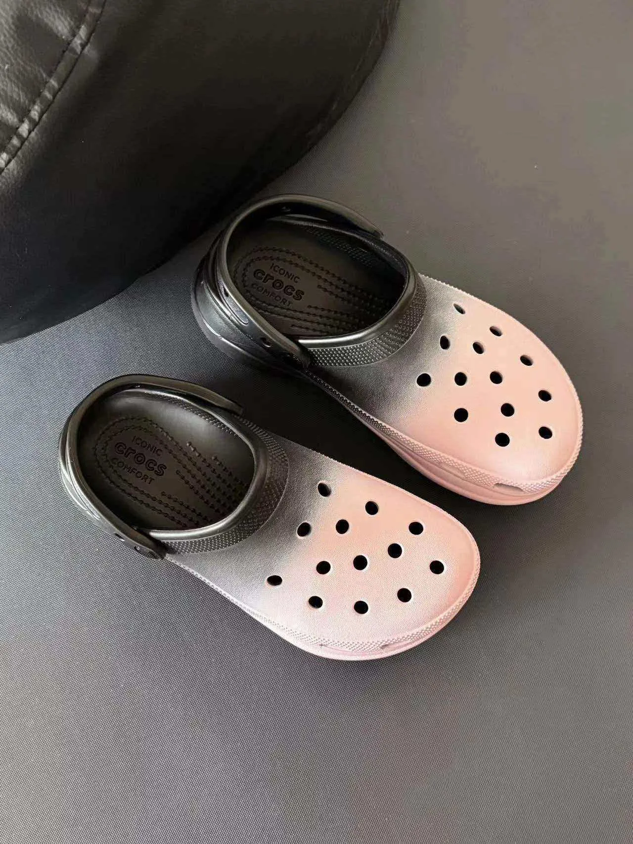 個性化客製球鞋CROCS黑粉