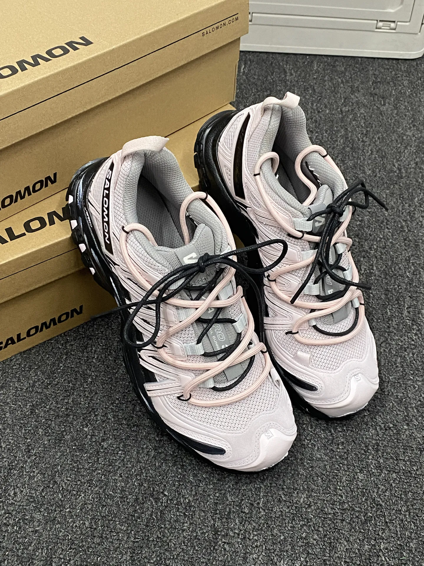 個性化客製球鞋SALOMON草莓白巧