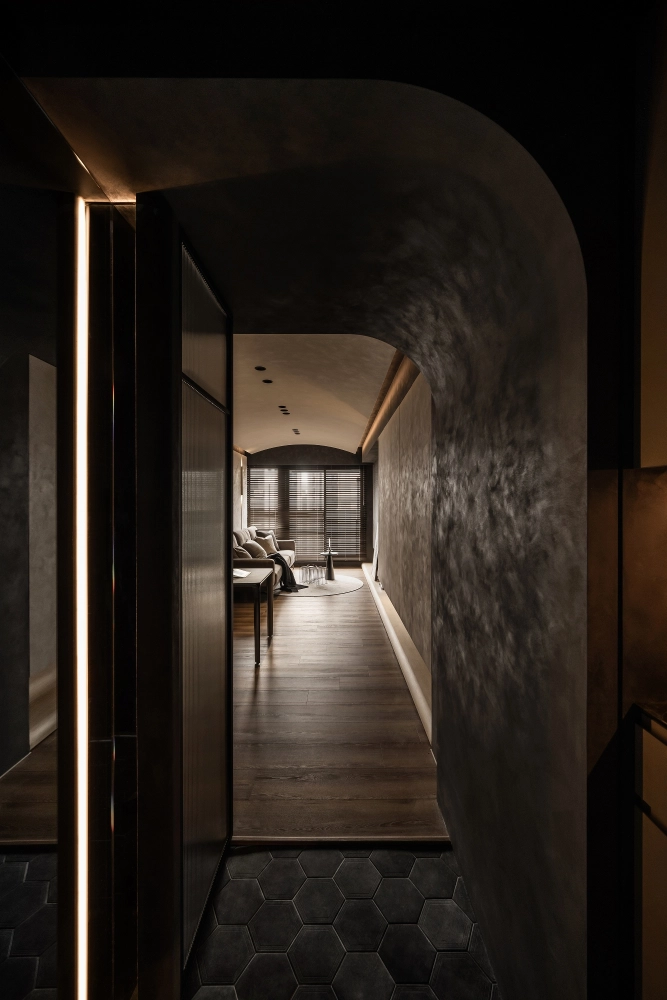 暮影層疊 · 桃大真