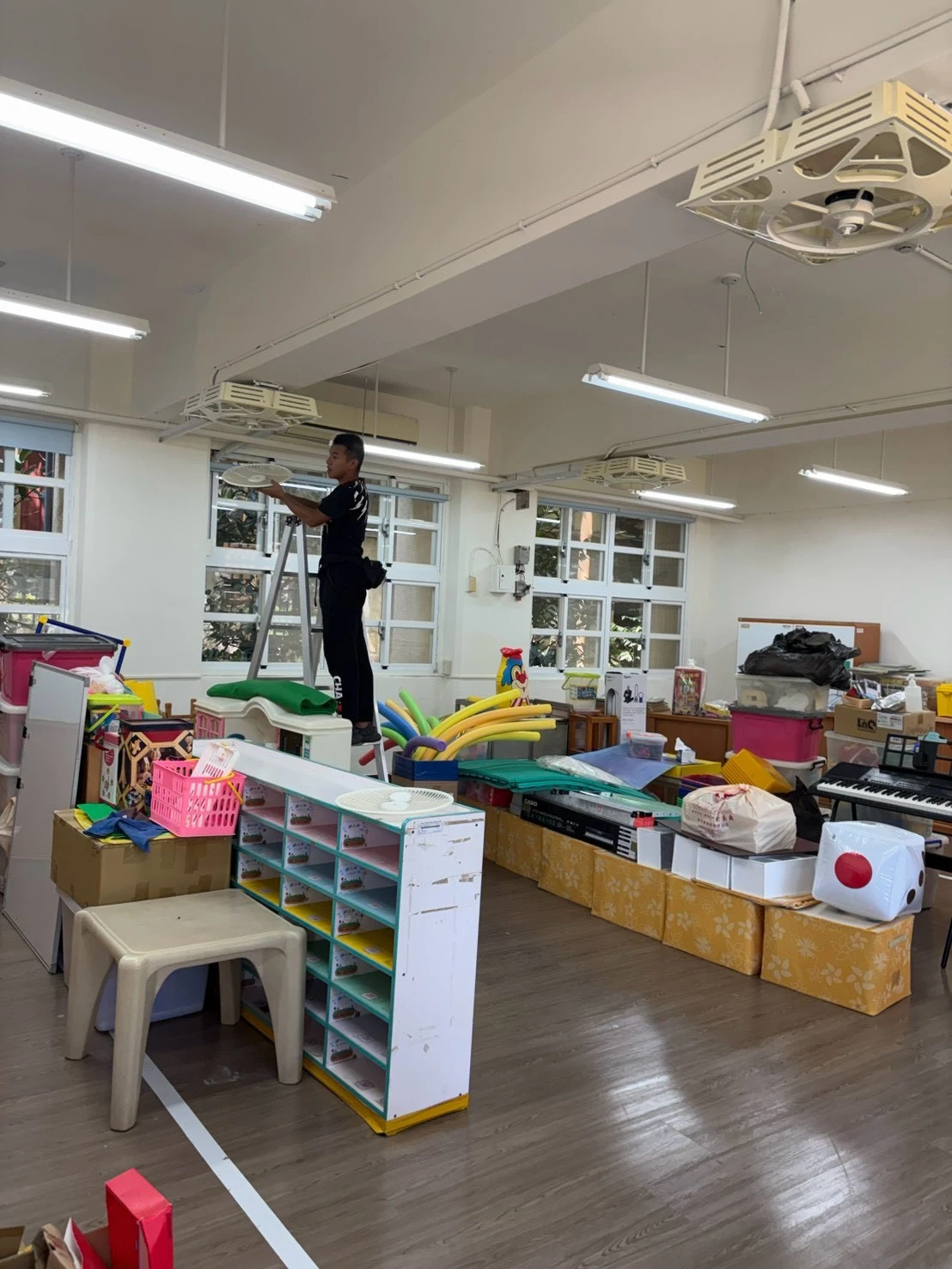 新北市學校清潔/中和國中（附幼）內部清潔
