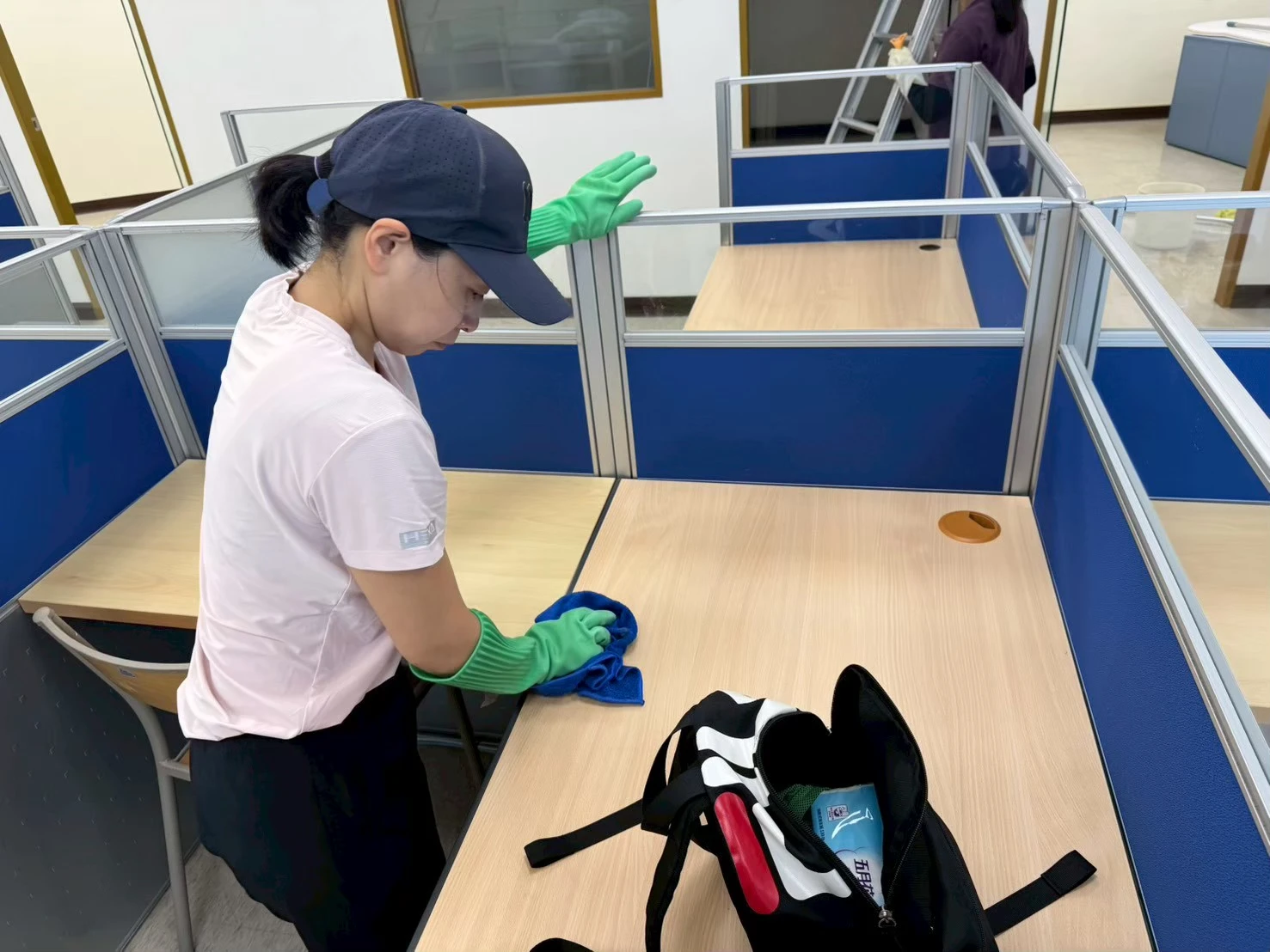 新北、新店區辦公室內清潔，洗地打臘