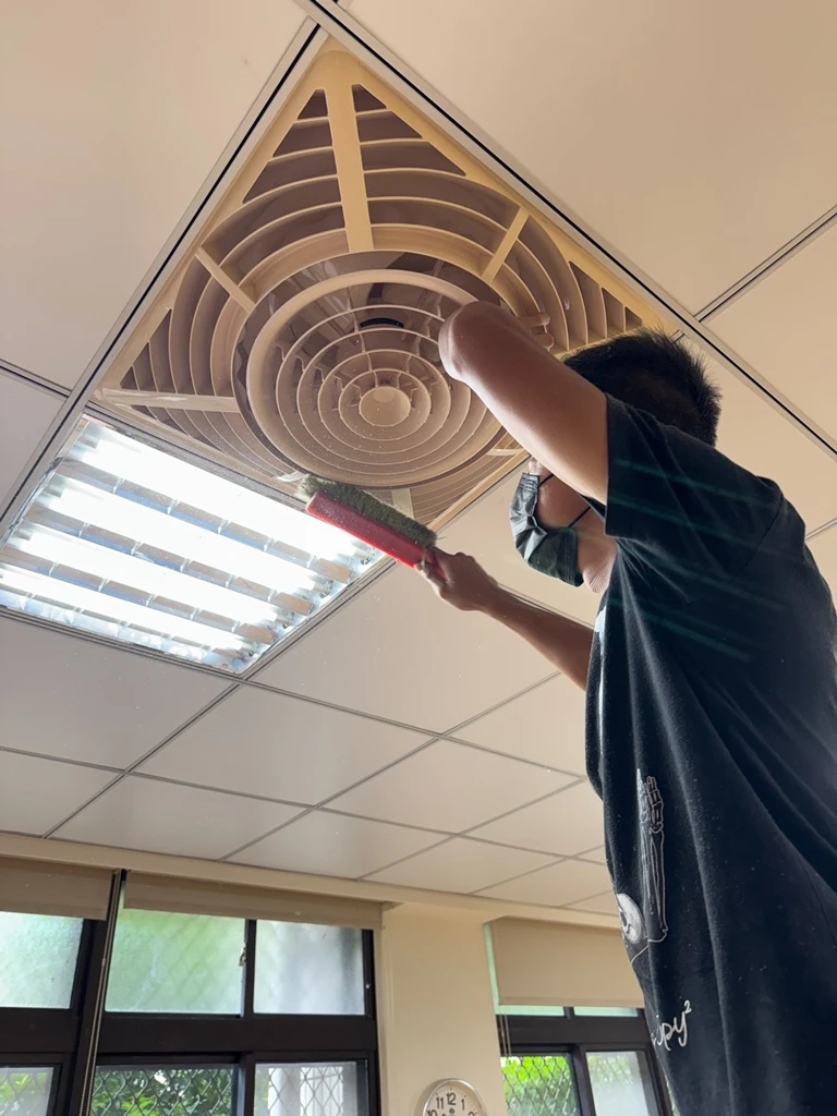 新莊區學校清潔/裕民國小（附幼）內部清潔！