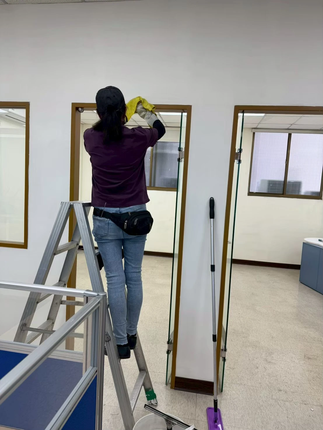 新北、新店區辦公室內清潔，洗地打臘