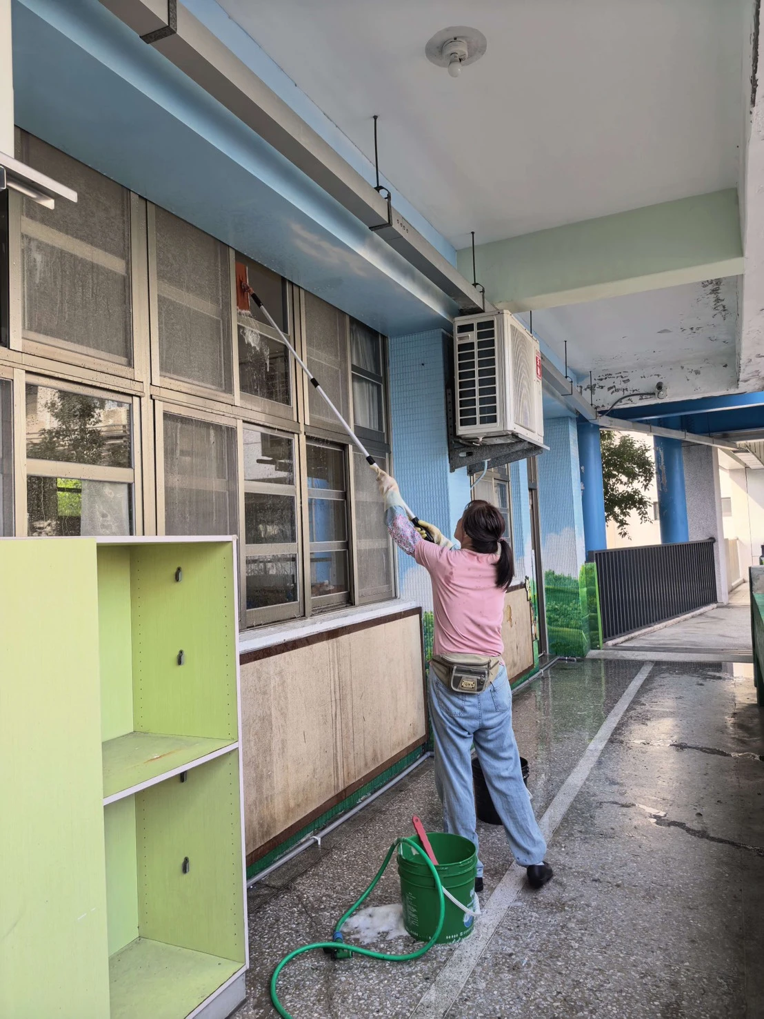 台北教室清洗/新莊民安國小教室清洗