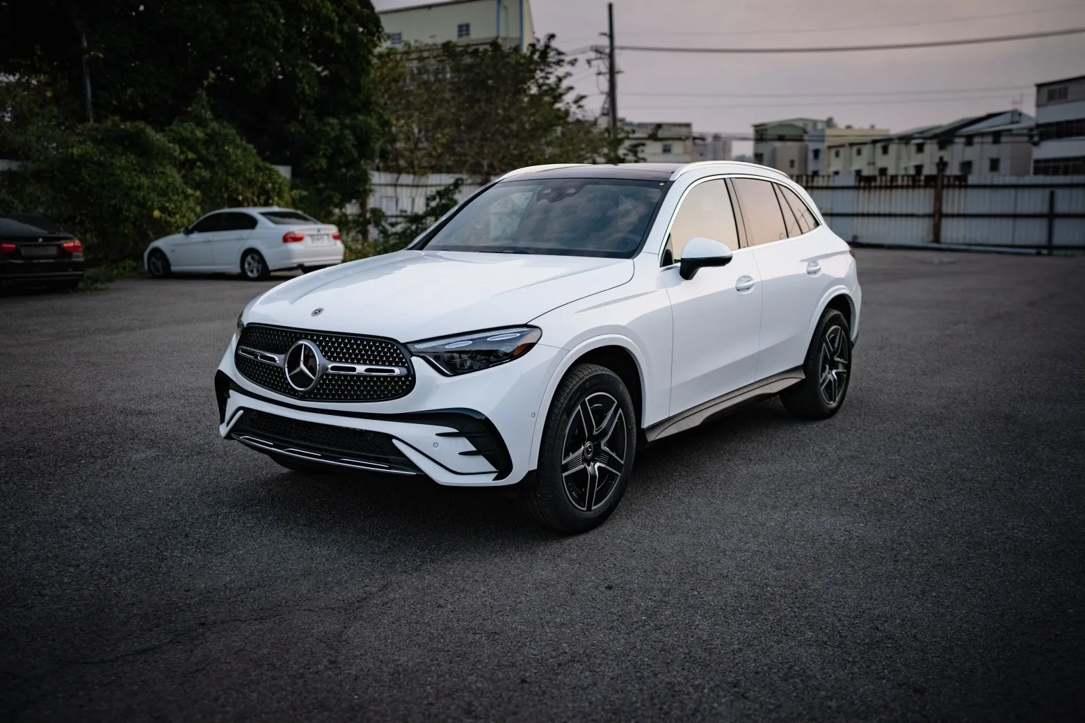 2025年 GLC300 SUV