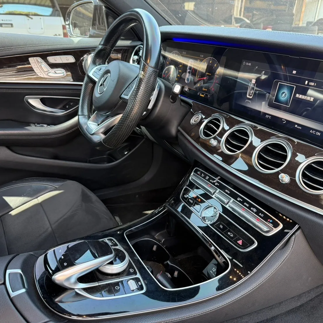 2018Mercedes-Benz E300
