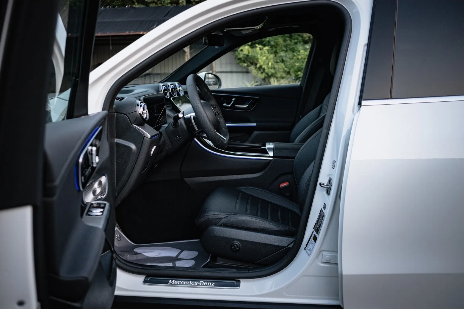 2025年 GLC300 SUV