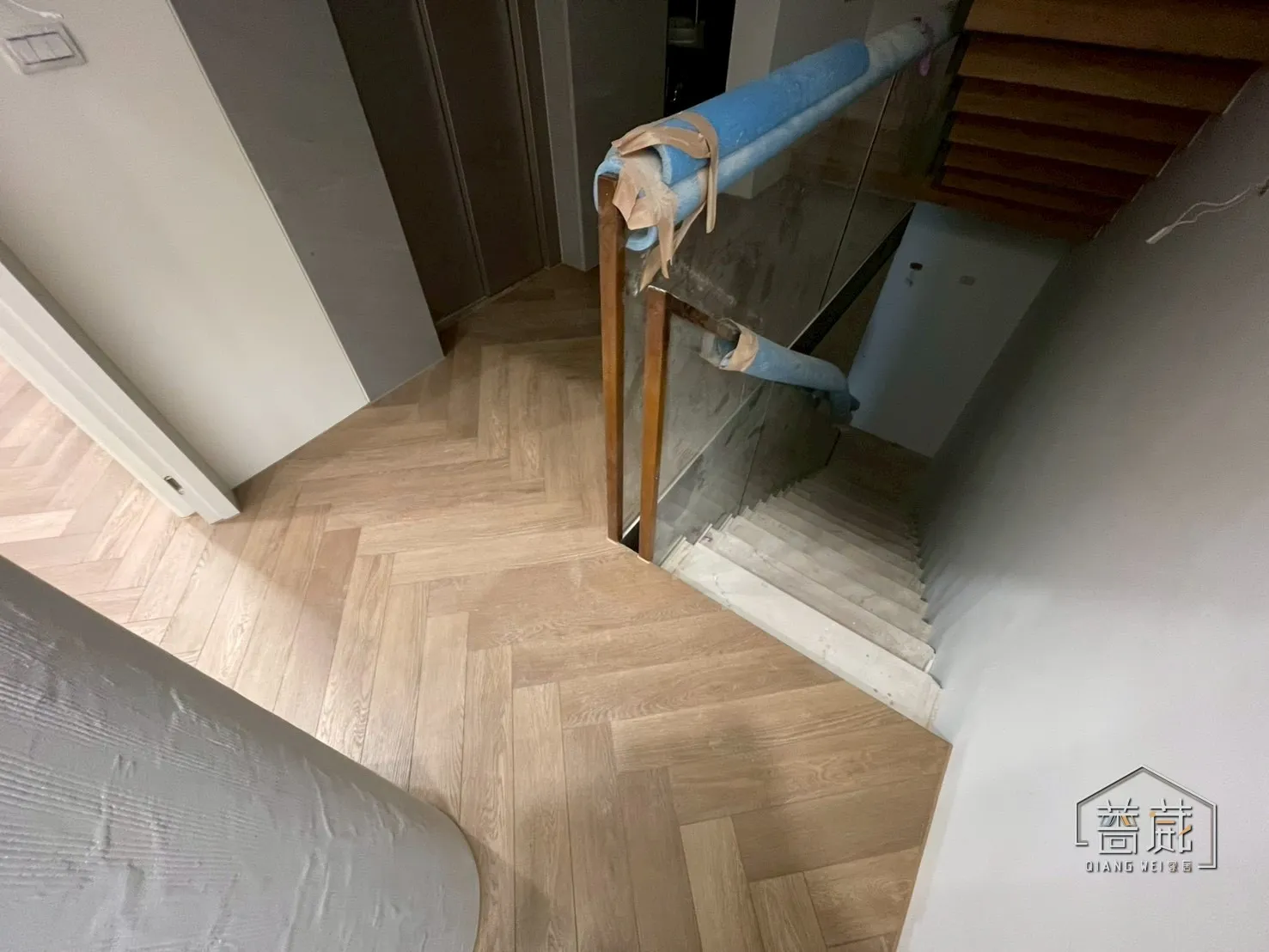 完工實景｜人字拼 × 質感宅｜高雄海島型木地板