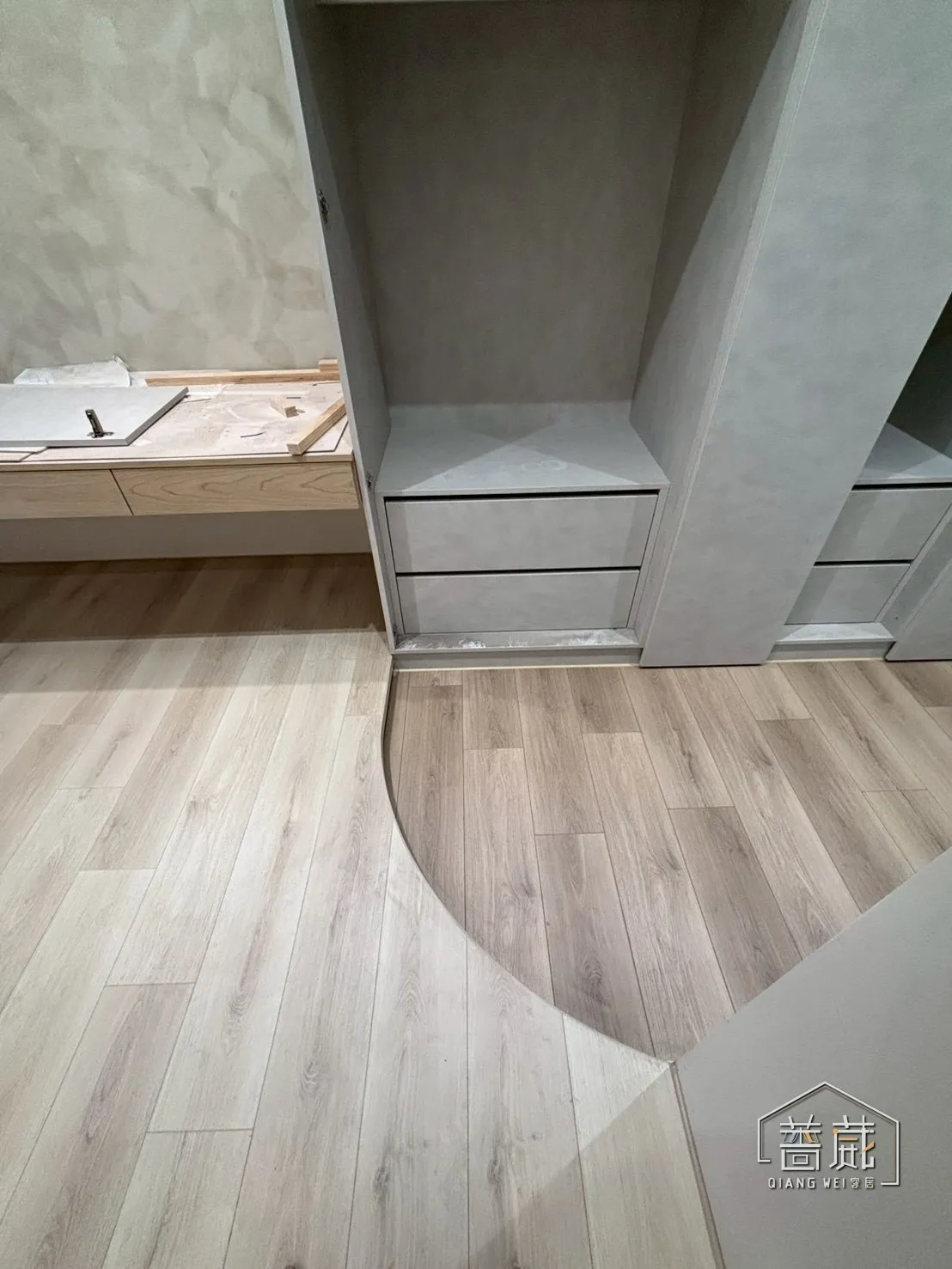 完工實景｜稻荷深橡 × 馬可島｜高雄防水地板