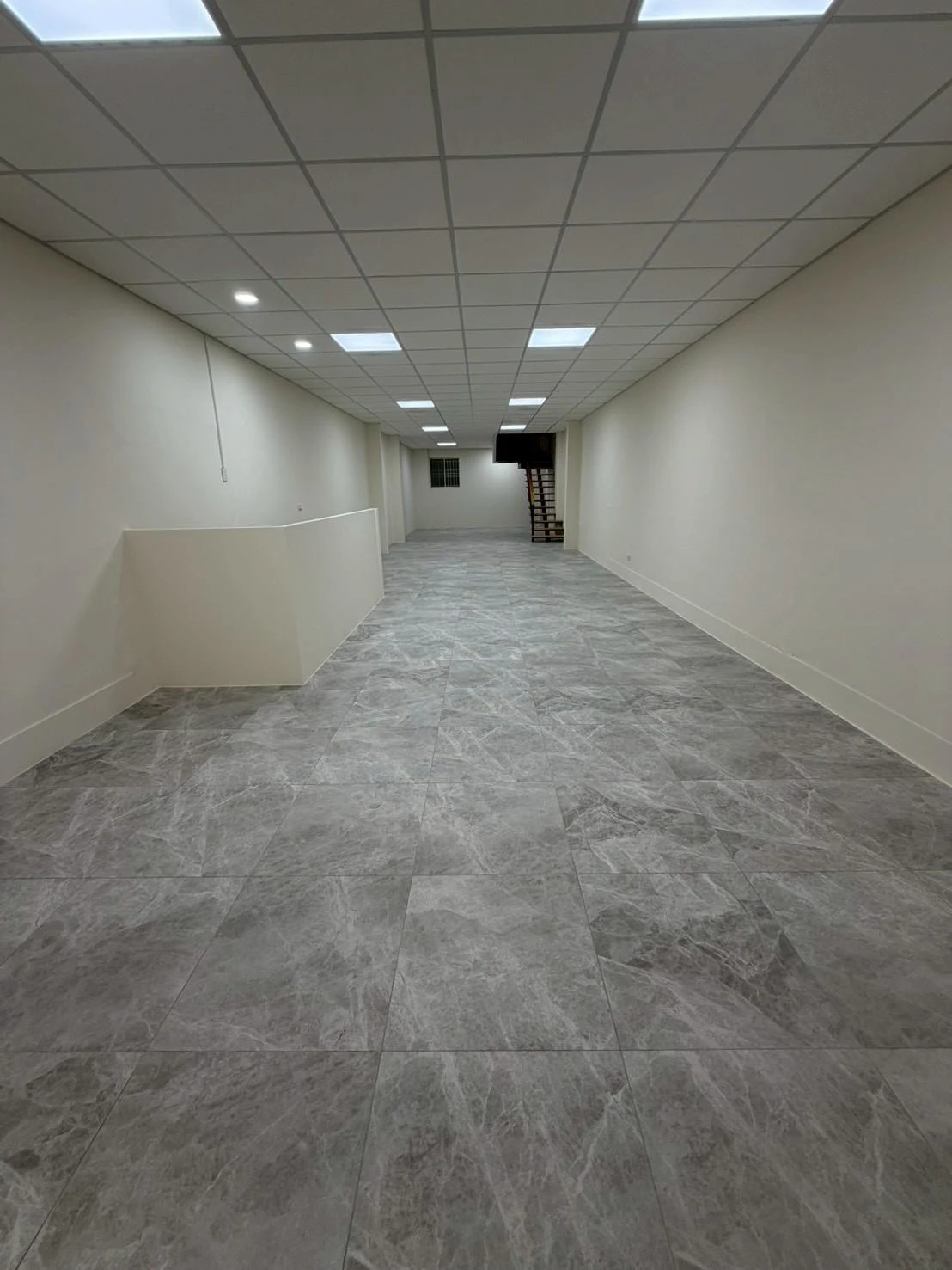 新竹市區40年透天店面翻修