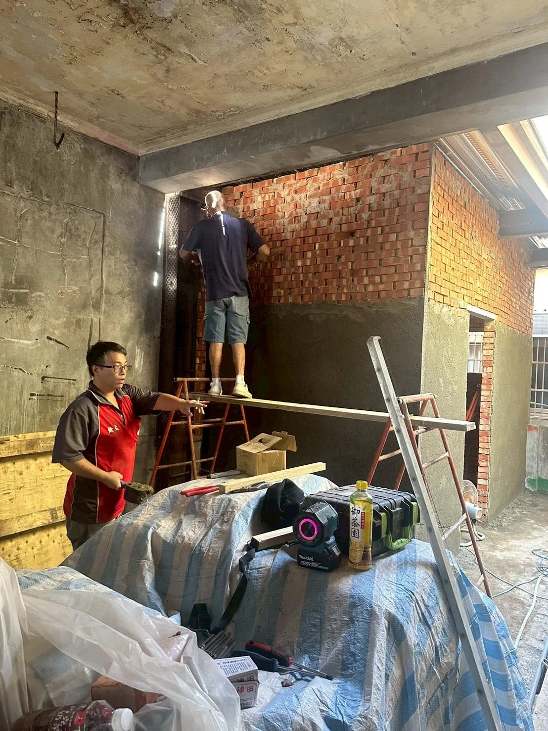 新竹市區40年透天店面翻修