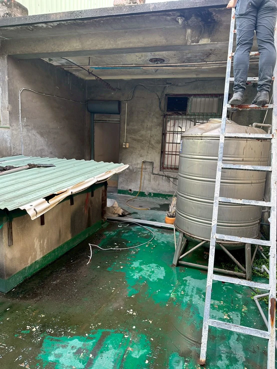 新竹市區40年透天店面翻修