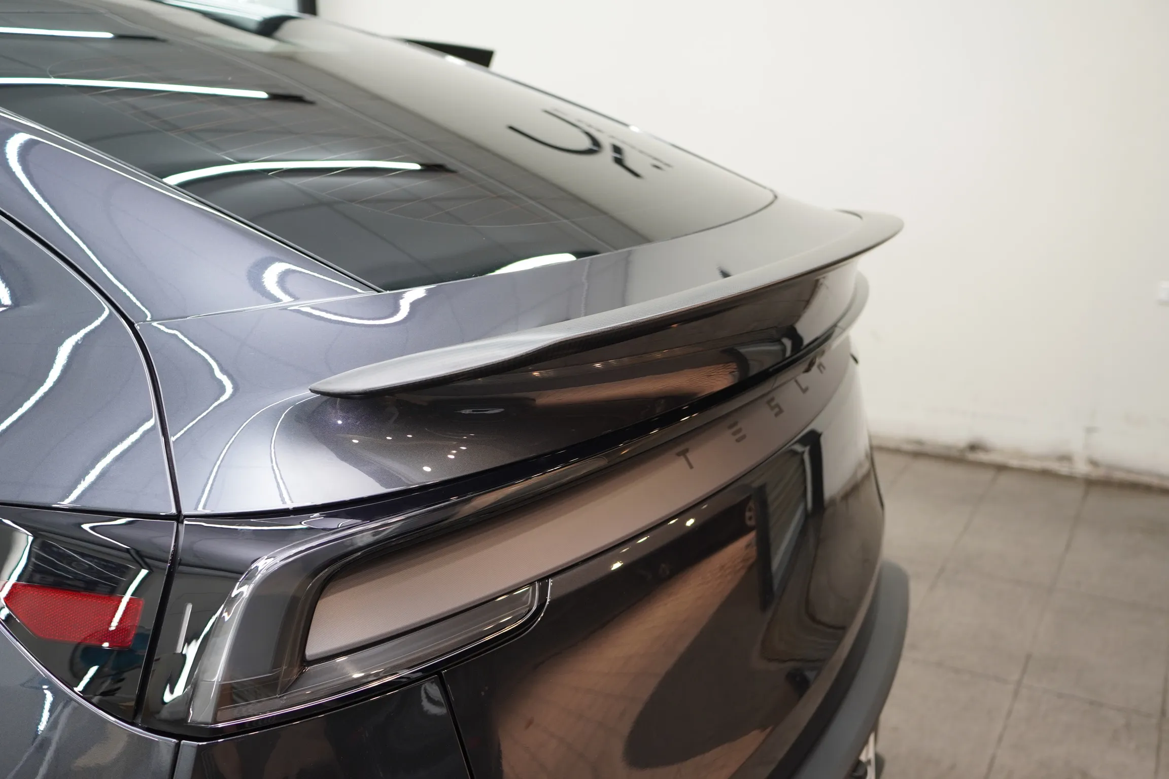 尾翼-煥新Y-真碳纖