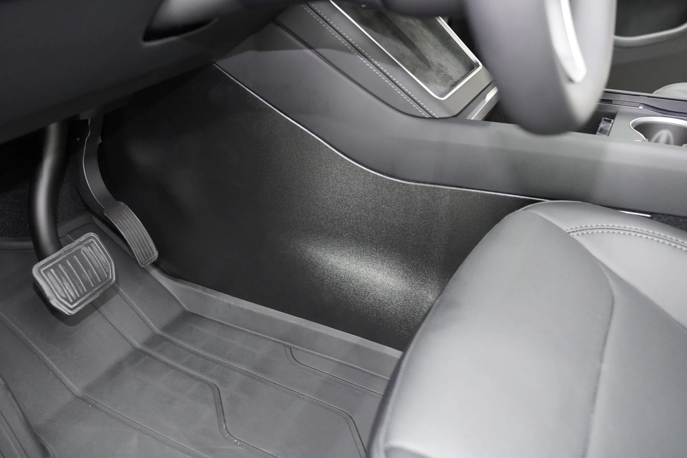 中控兩側護板（煥新Y）