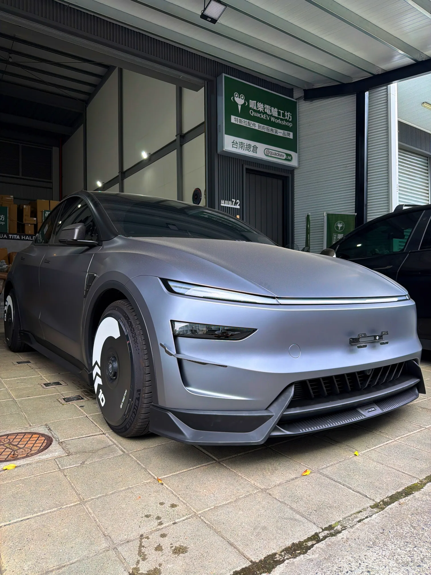 全車空力套件-煥新Y