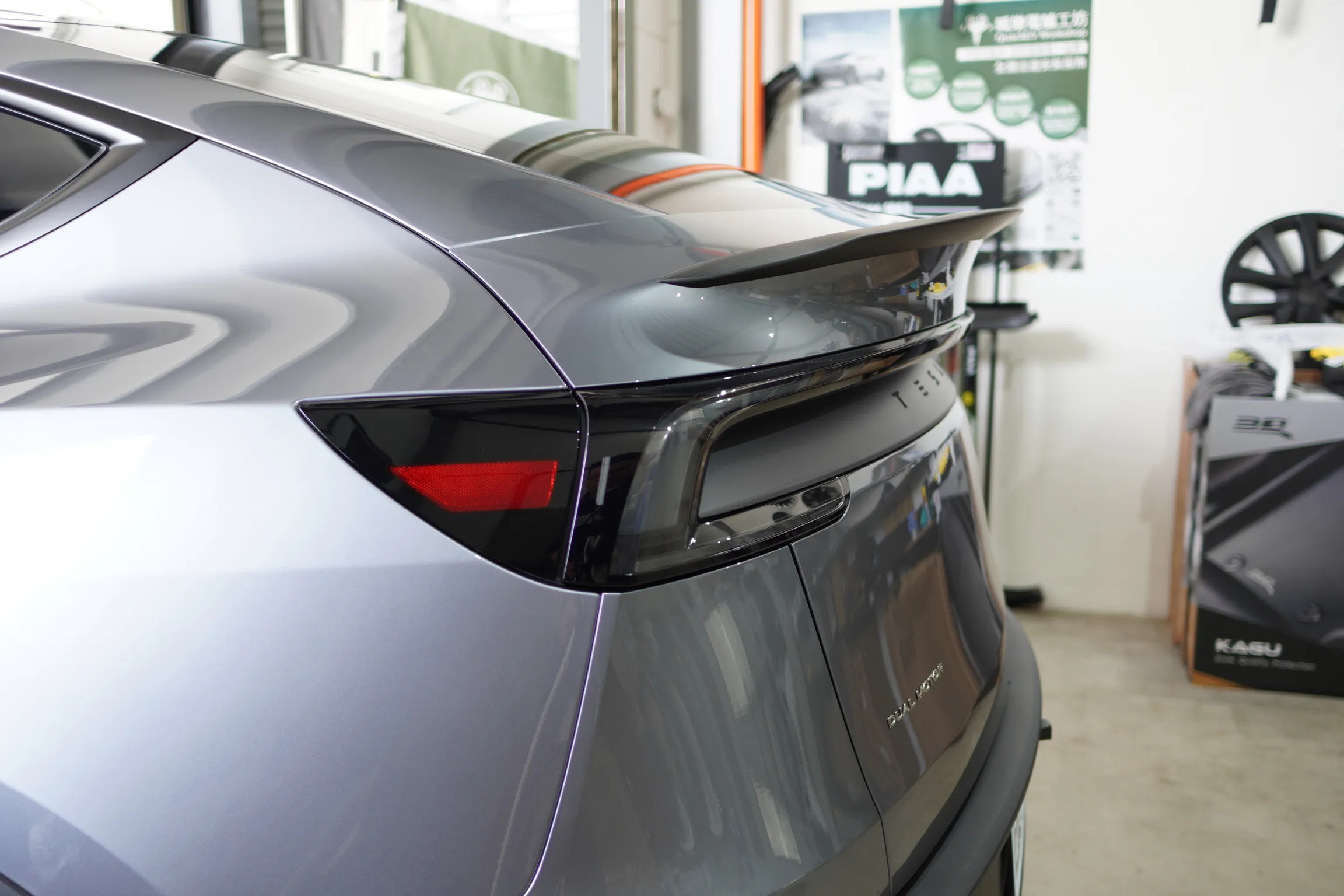 尾翼-煥新Y-真碳纖