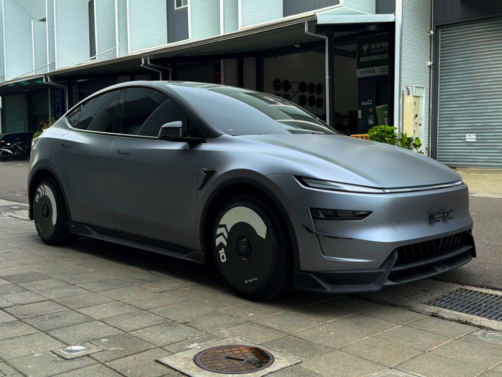 全車空力套件-煥新Y