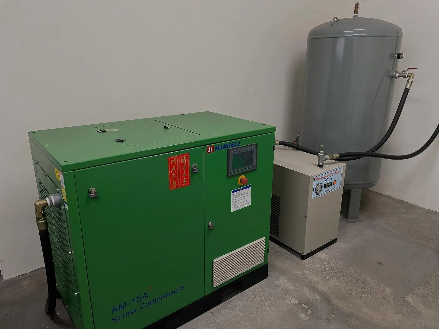 這個空間 這個乾淨的環境。 稀有SSS