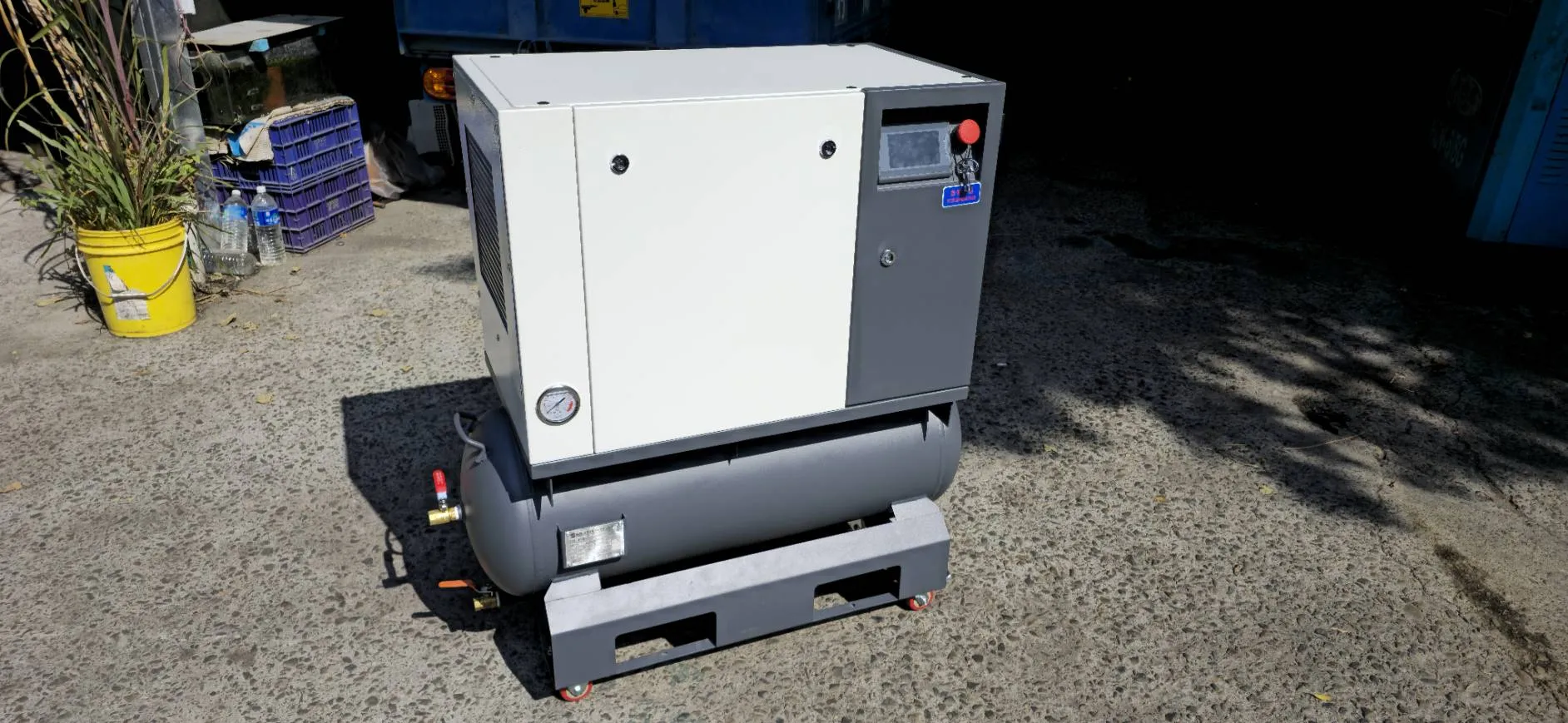 合成｜馬力螺旋變頻空壓機