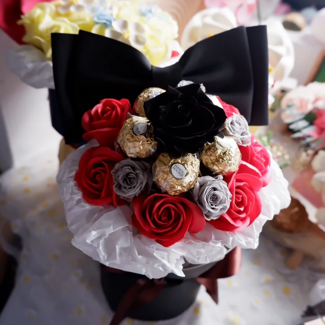 暗黑皇后皂花+永生花金莎花束（可以客製化）