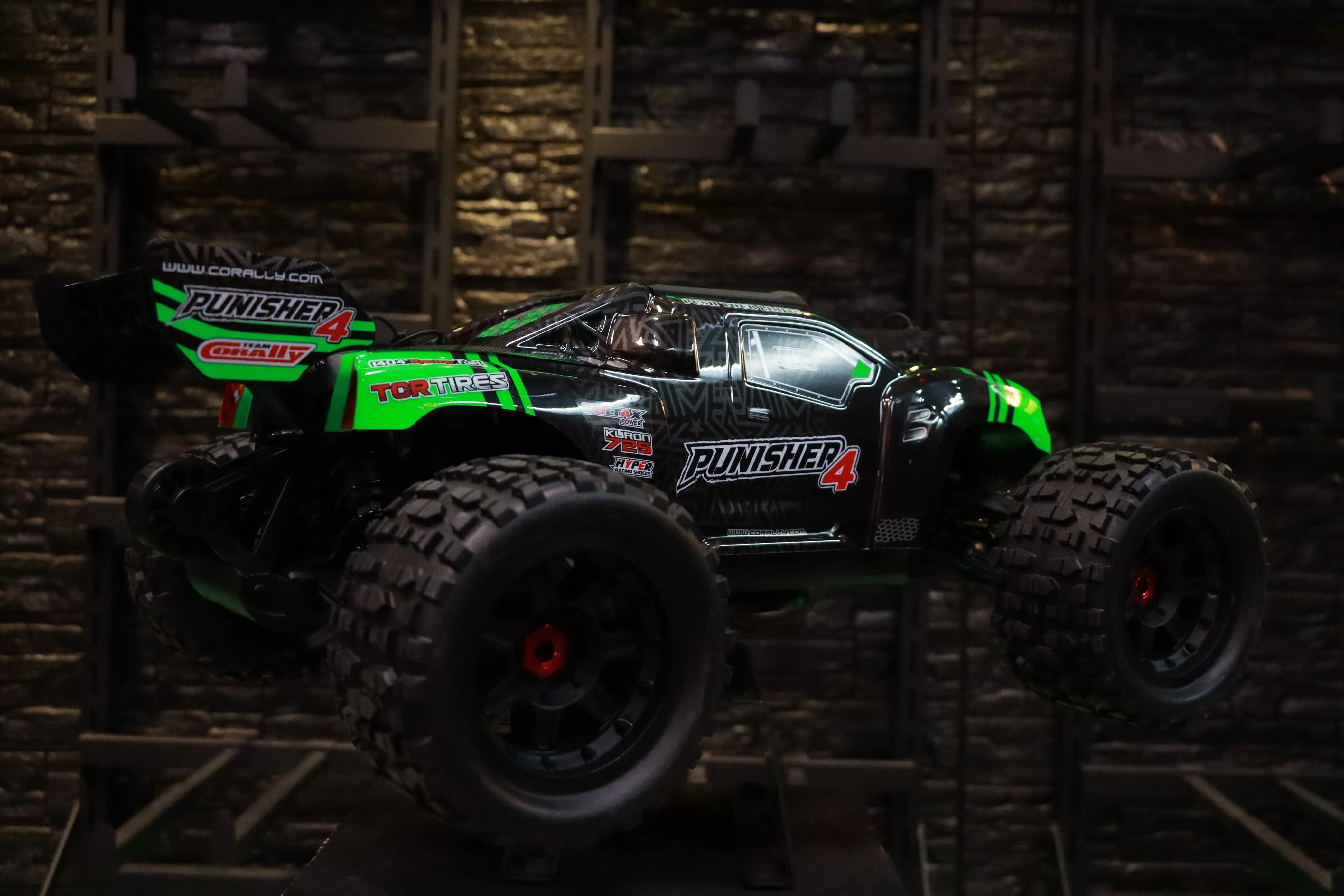 《 1/9 無刷大腳 PUNISHER 4S 》｜Team Corally遙控車｜