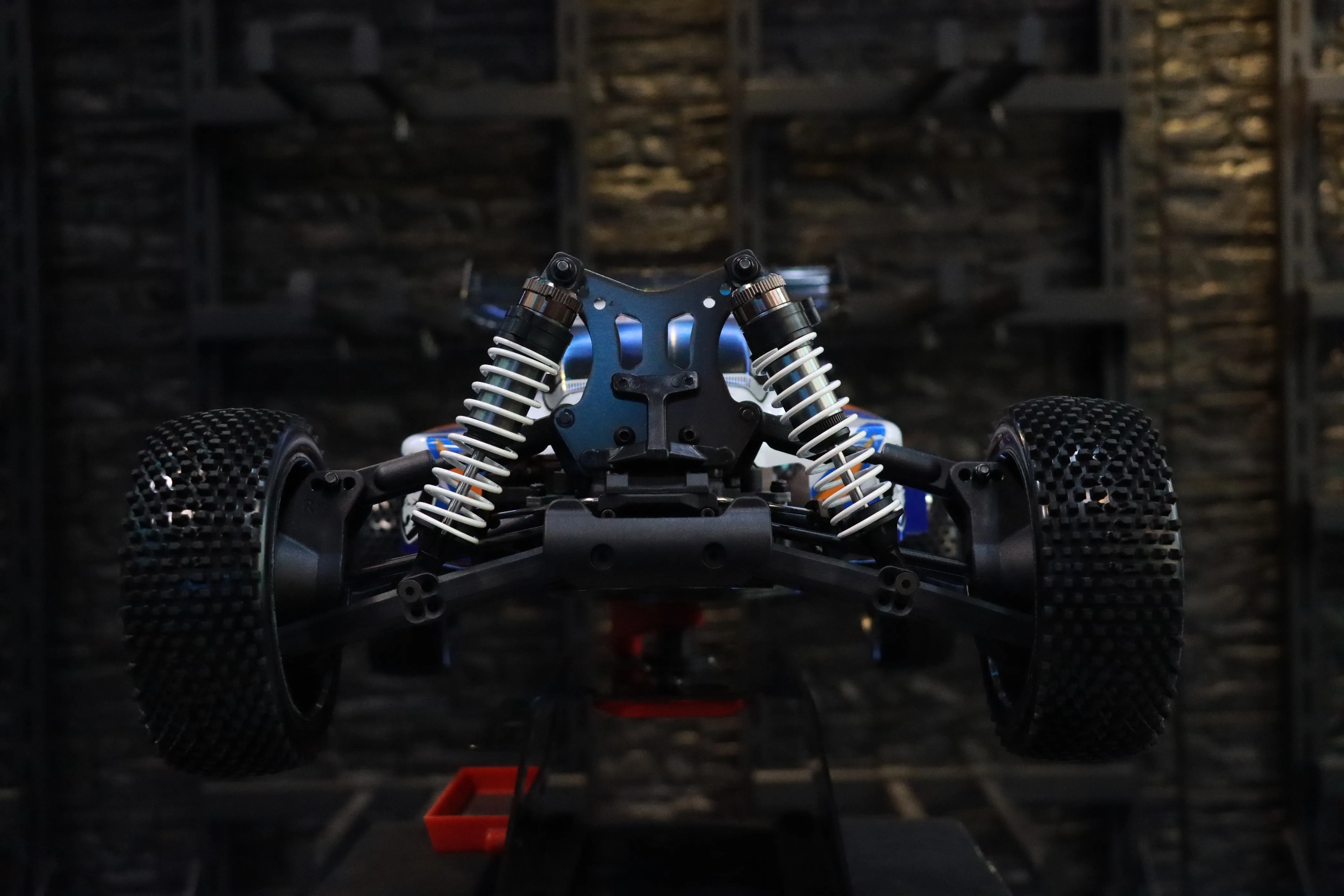 《 1/8 B8JR 引擎越野車 》｜Team Magic系列 遙控車｜