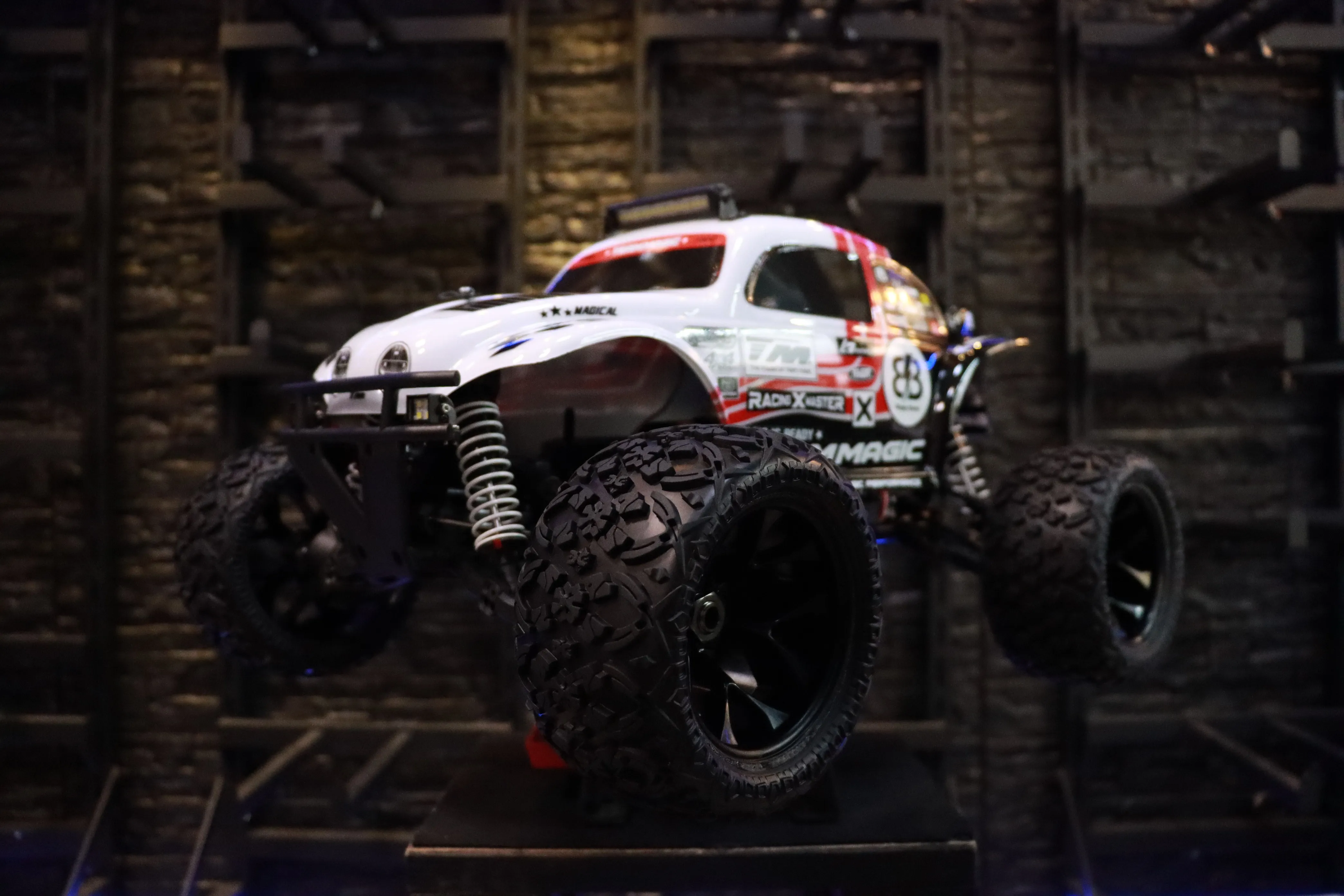 《 1/8 BETTLE BAJA 4S 無刷金龜 》｜Team Magic系列 遙控車｜