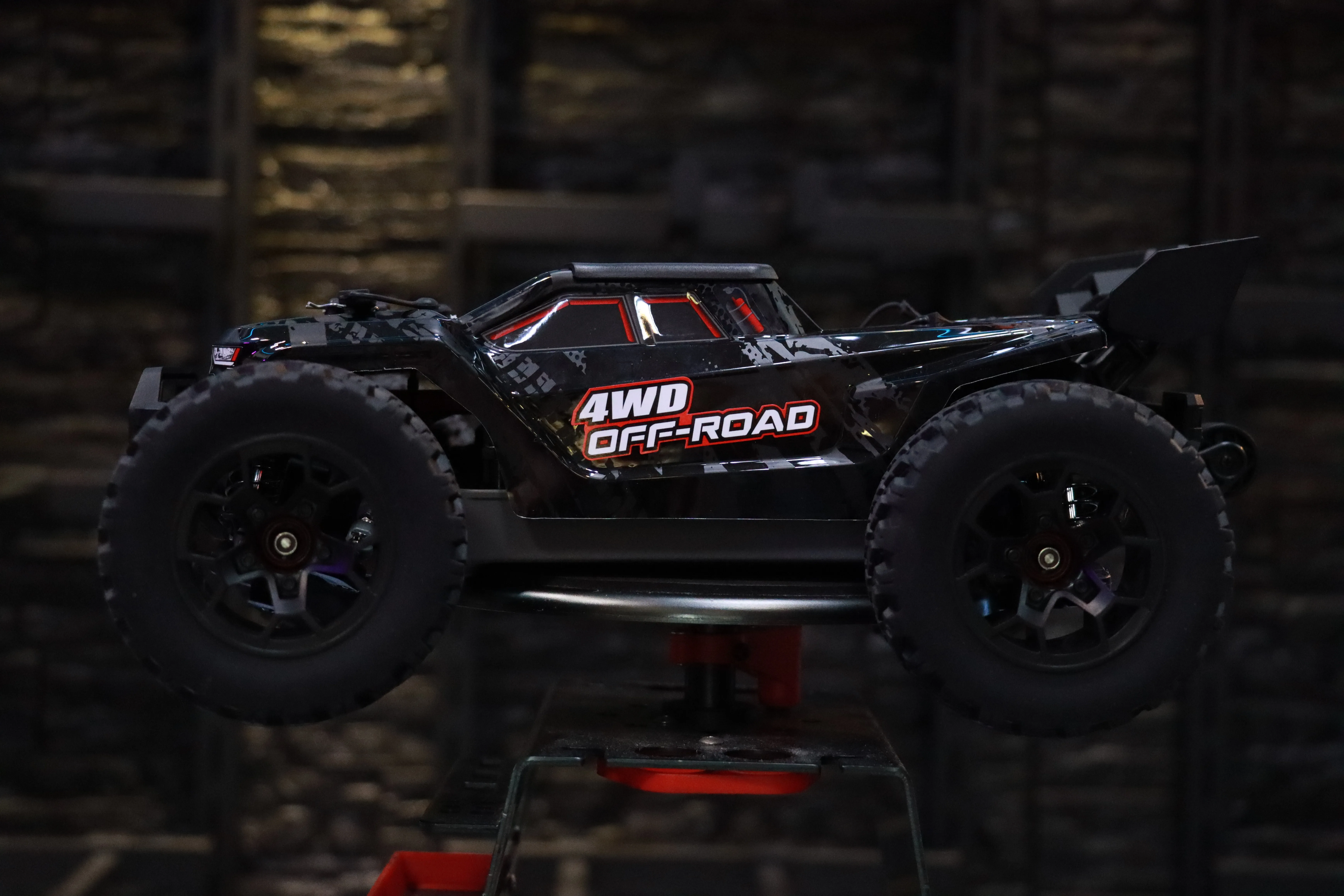 《 1/14 無刷大腳 》｜mjx R/C系列遙控車｜