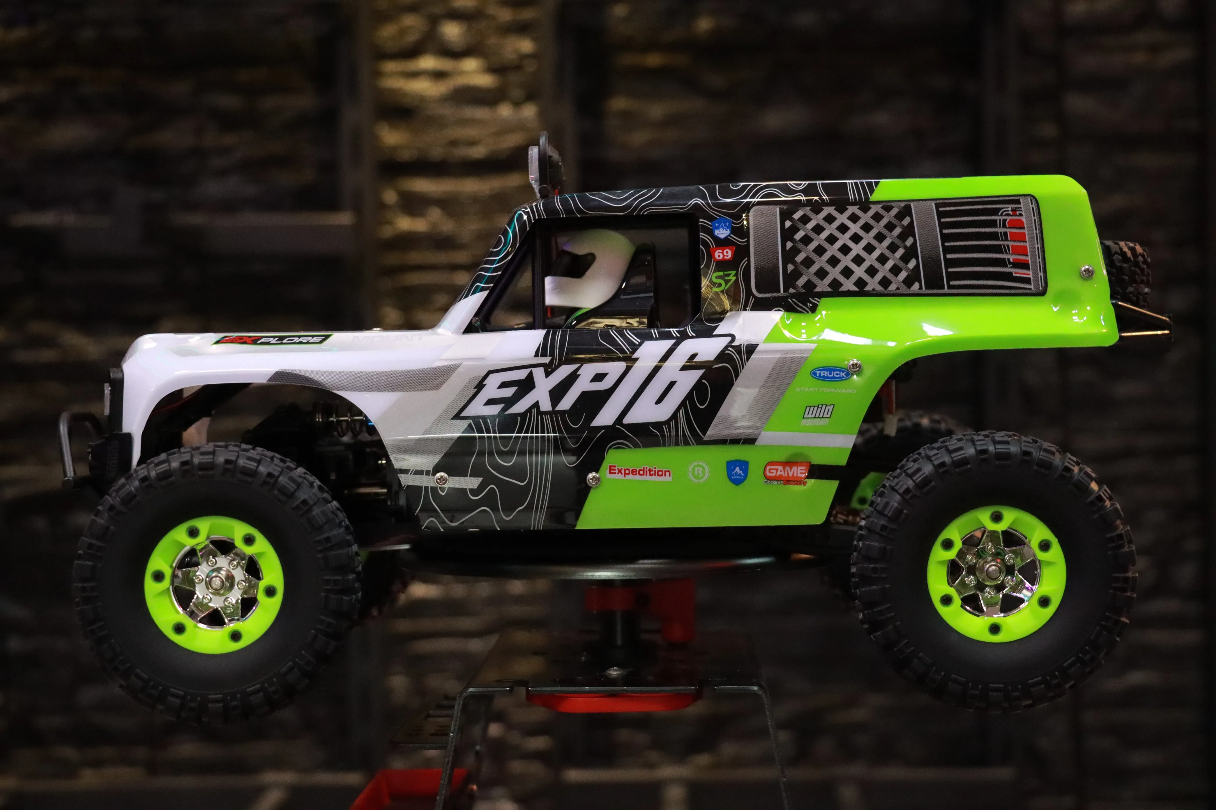 《 1/12 碳刷高速攀爬車 》｜WLtoys系列 遙控車｜