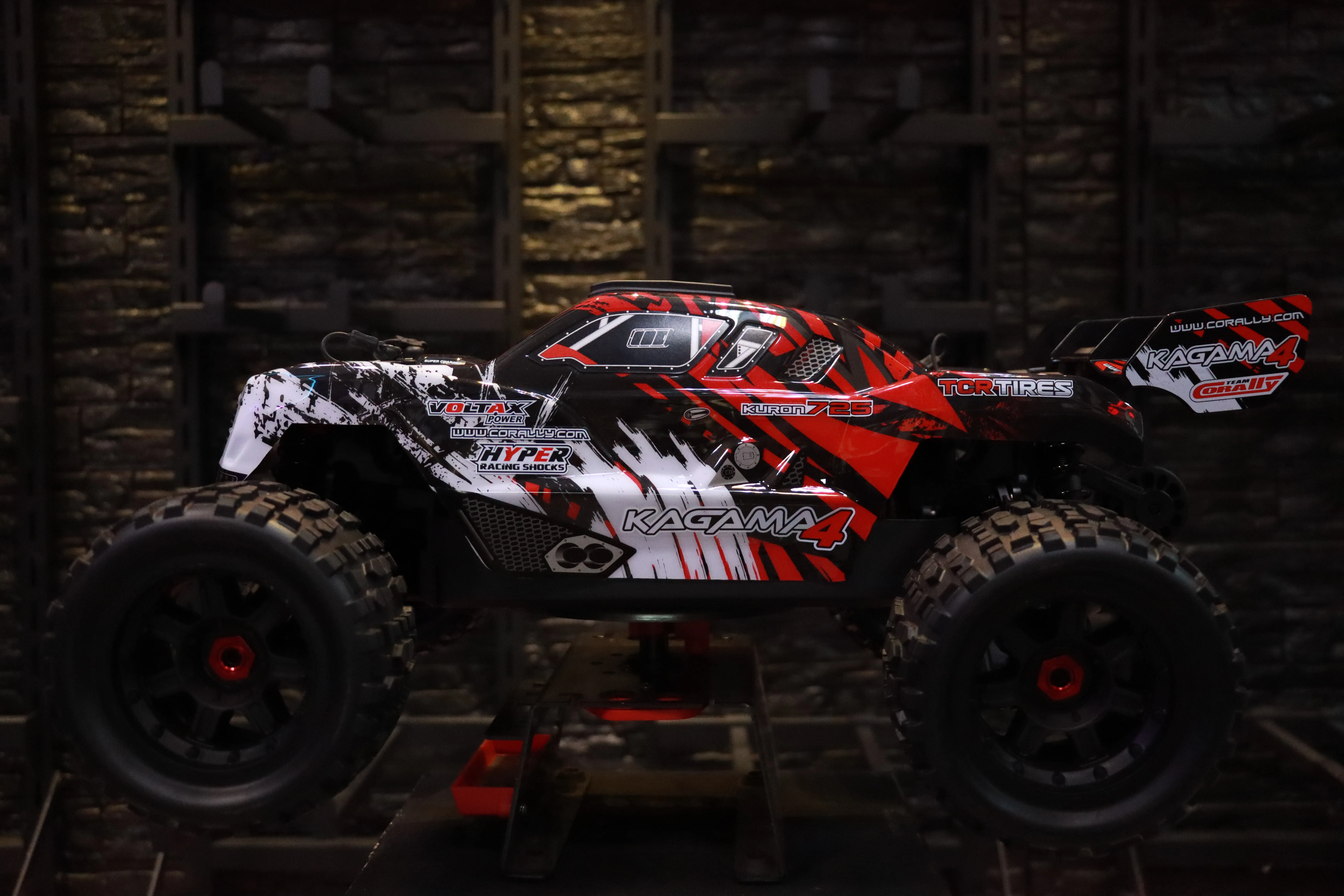 《 1/9 無刷大腳 KAGAMA 4 4S 》｜Team Corally遙控車｜