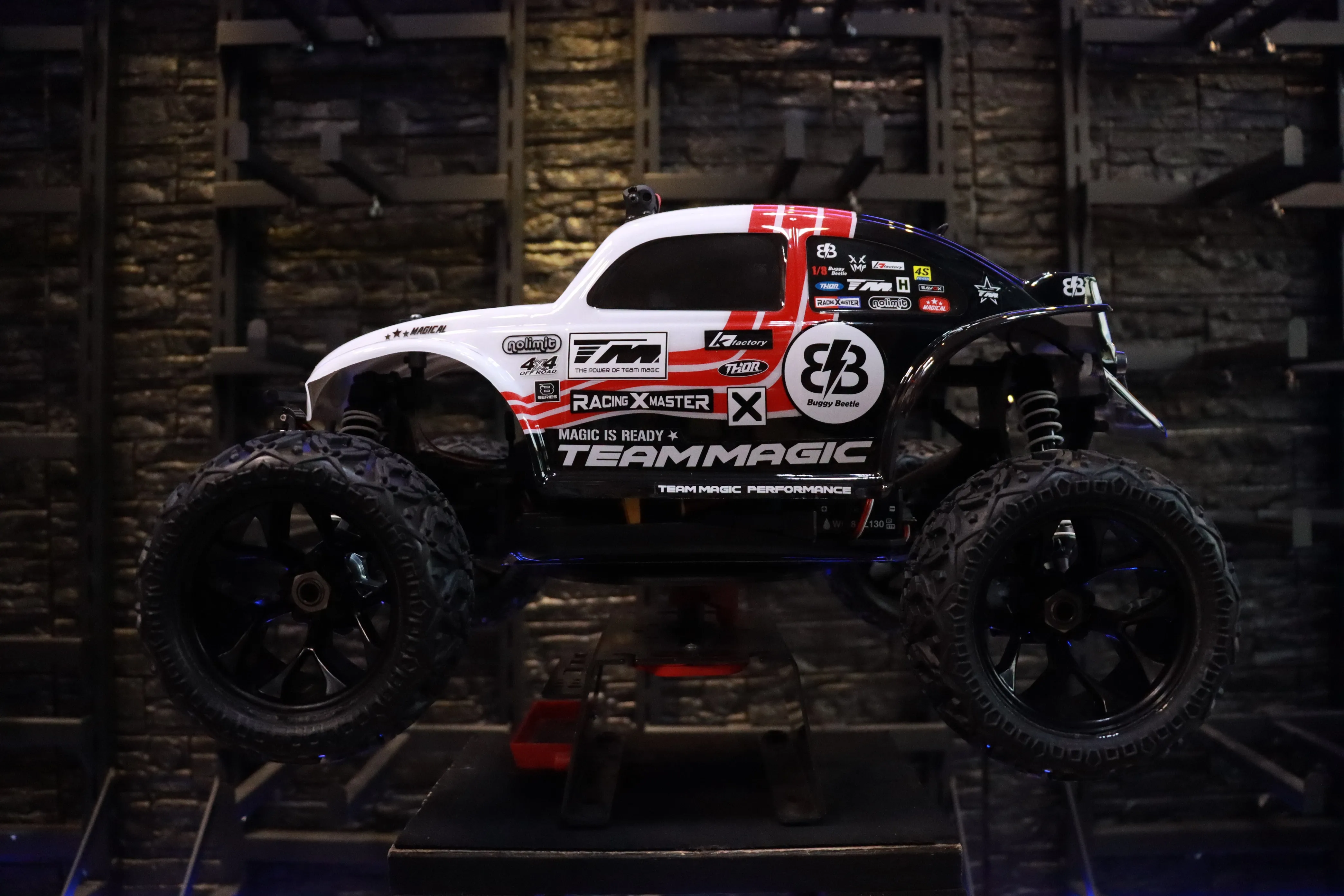 《 1/8 BETTLE BAJA 4S 無刷金龜 》｜Team Magic系列 遙控車｜