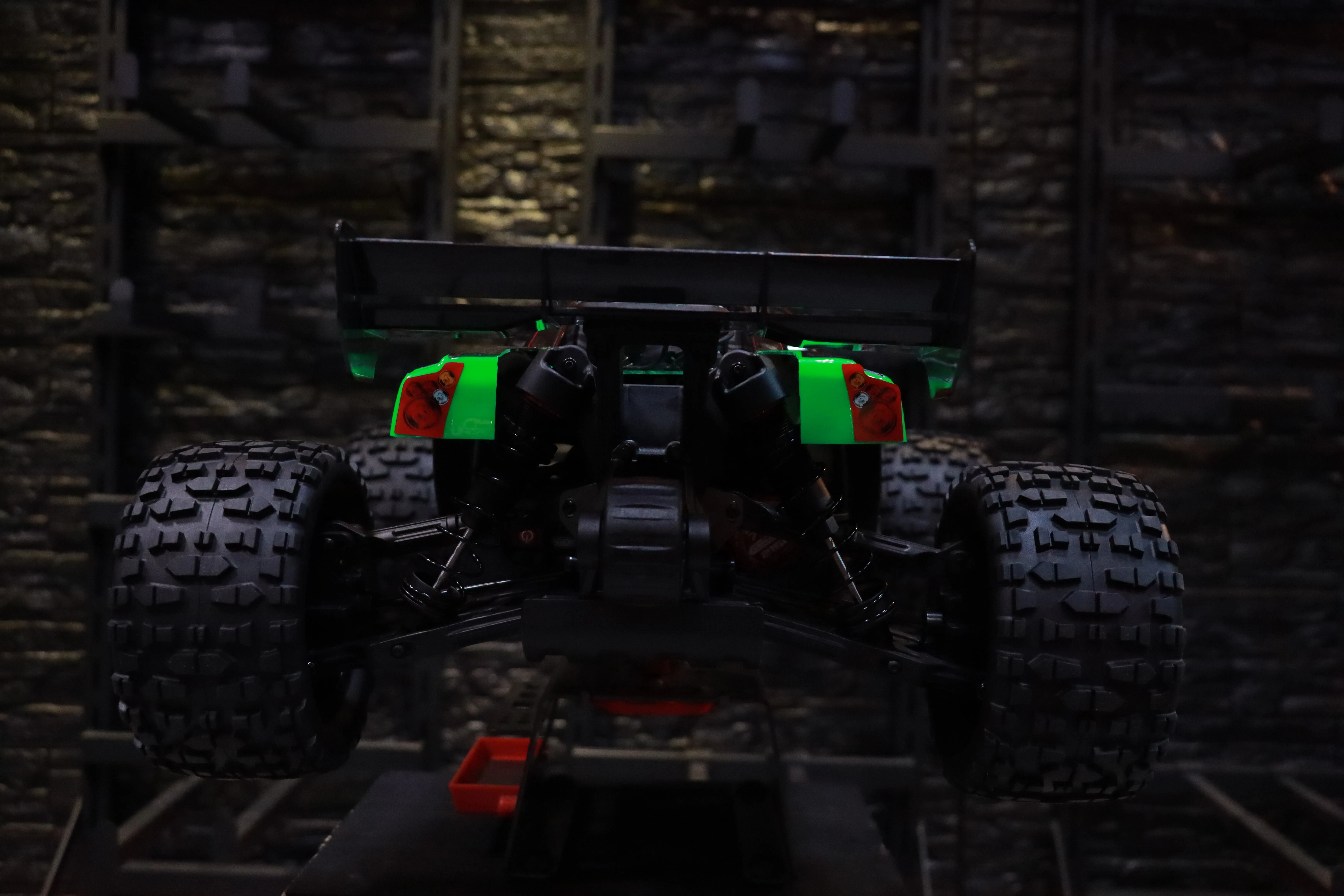 《 1/9 無刷大腳 PUNISHER 4S 》｜Team Corally遙控車｜