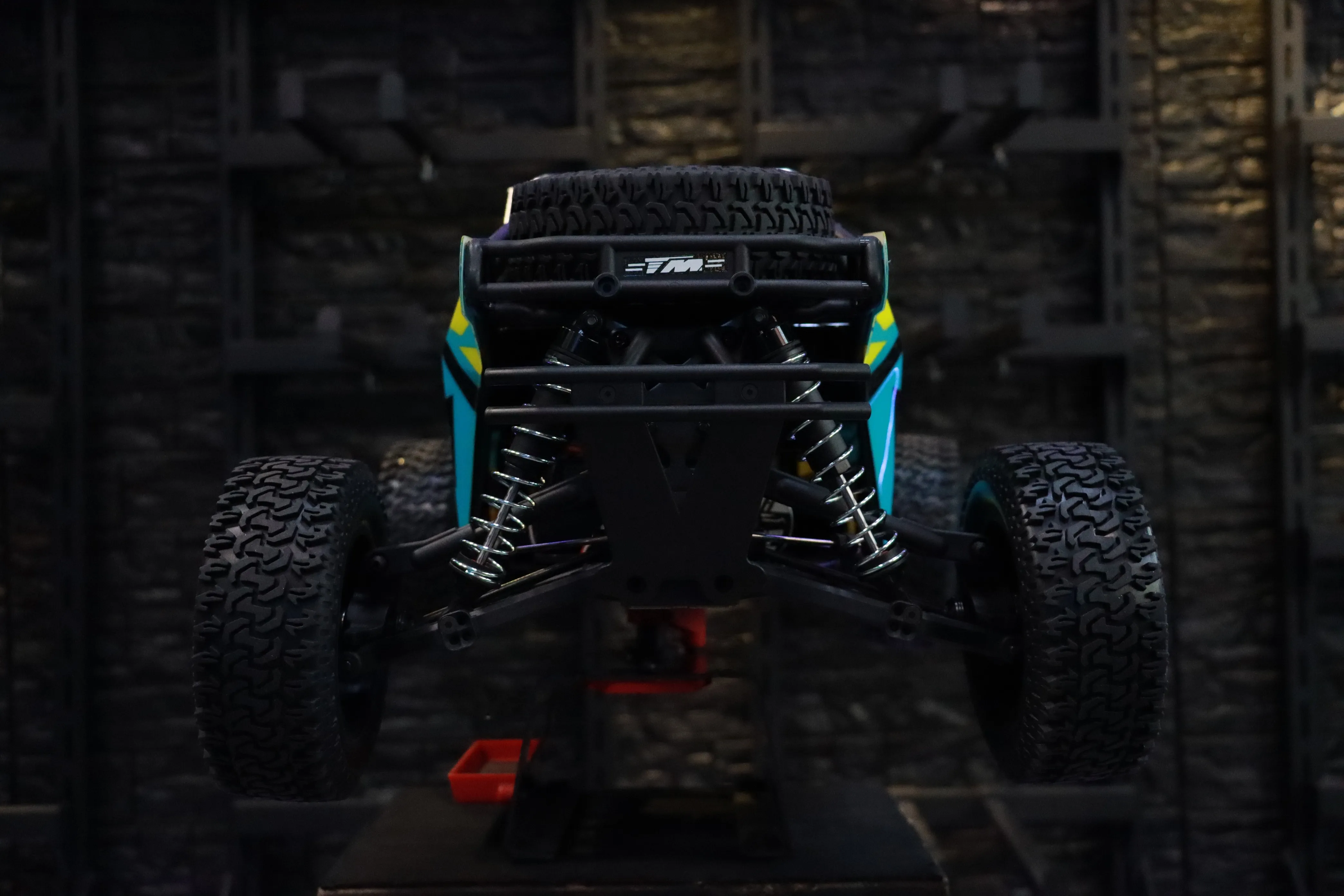 《 1/8 4SETH 4S 無刷沙漠卡 》｜Team Magic系列 遙控車｜