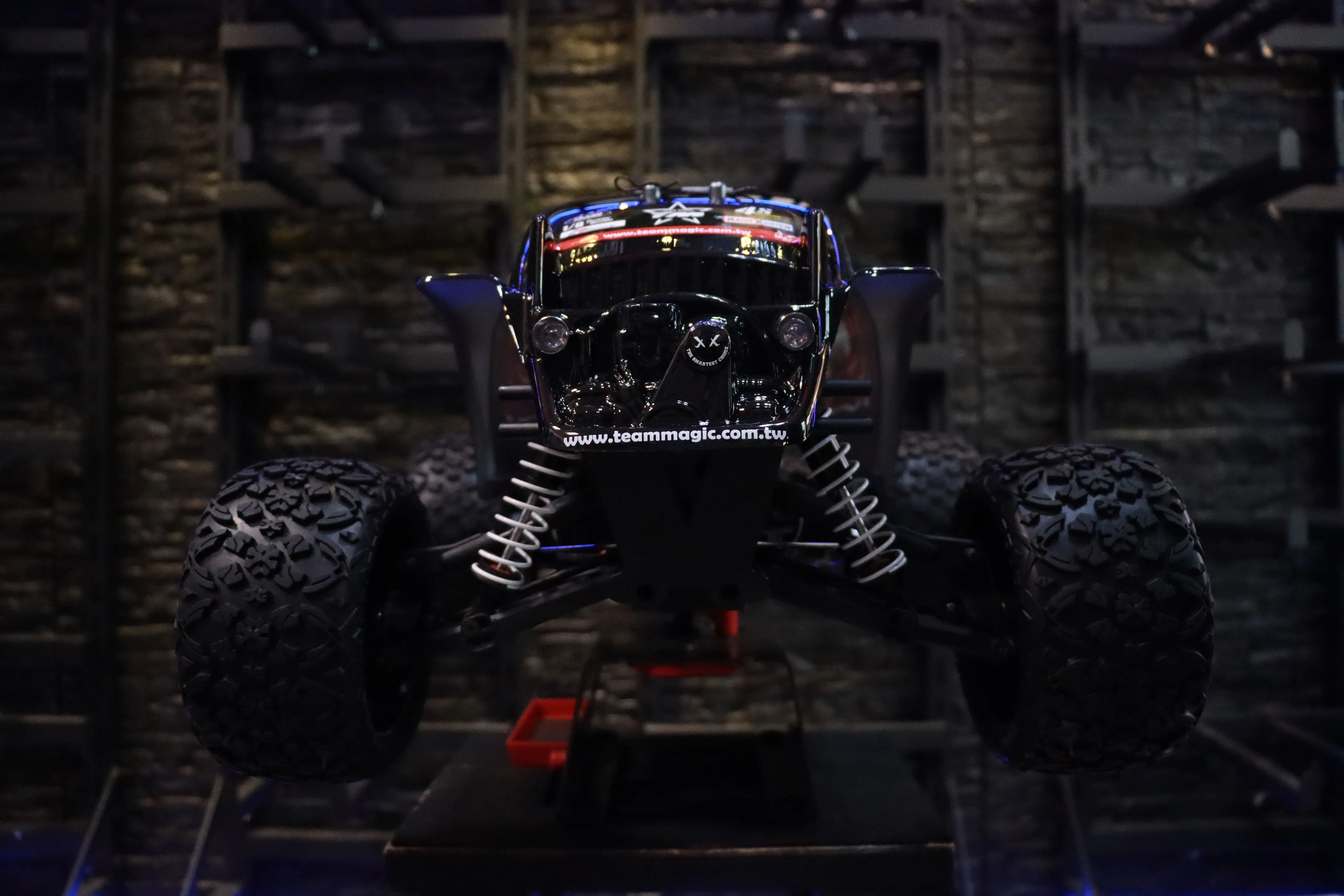 《 1/8 BETTLE BAJA 4S 無刷金龜 》｜Team Magic系列 遙控車｜