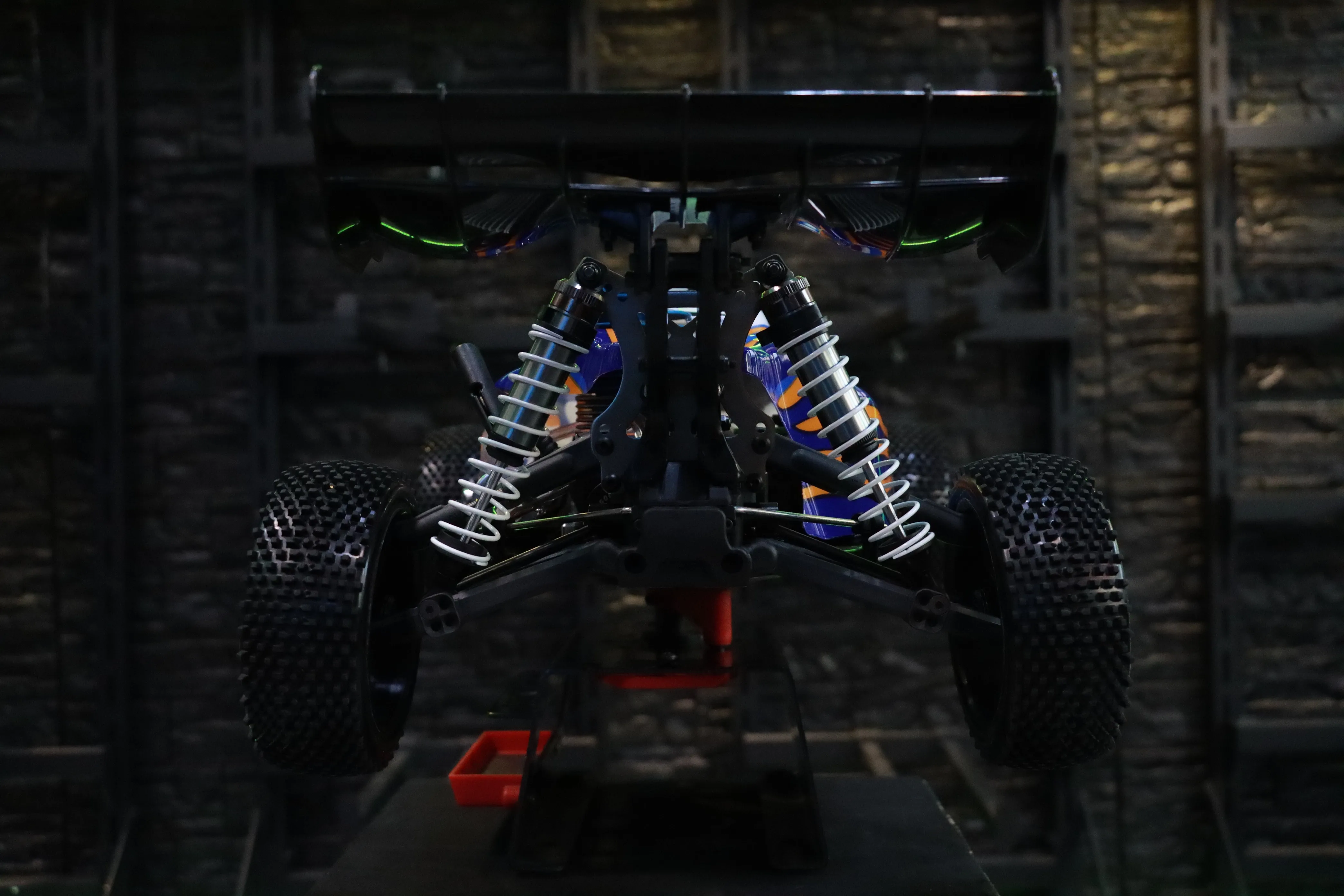 《 1/8 B8JR 引擎越野車 》｜Team Magic系列 遙控車｜