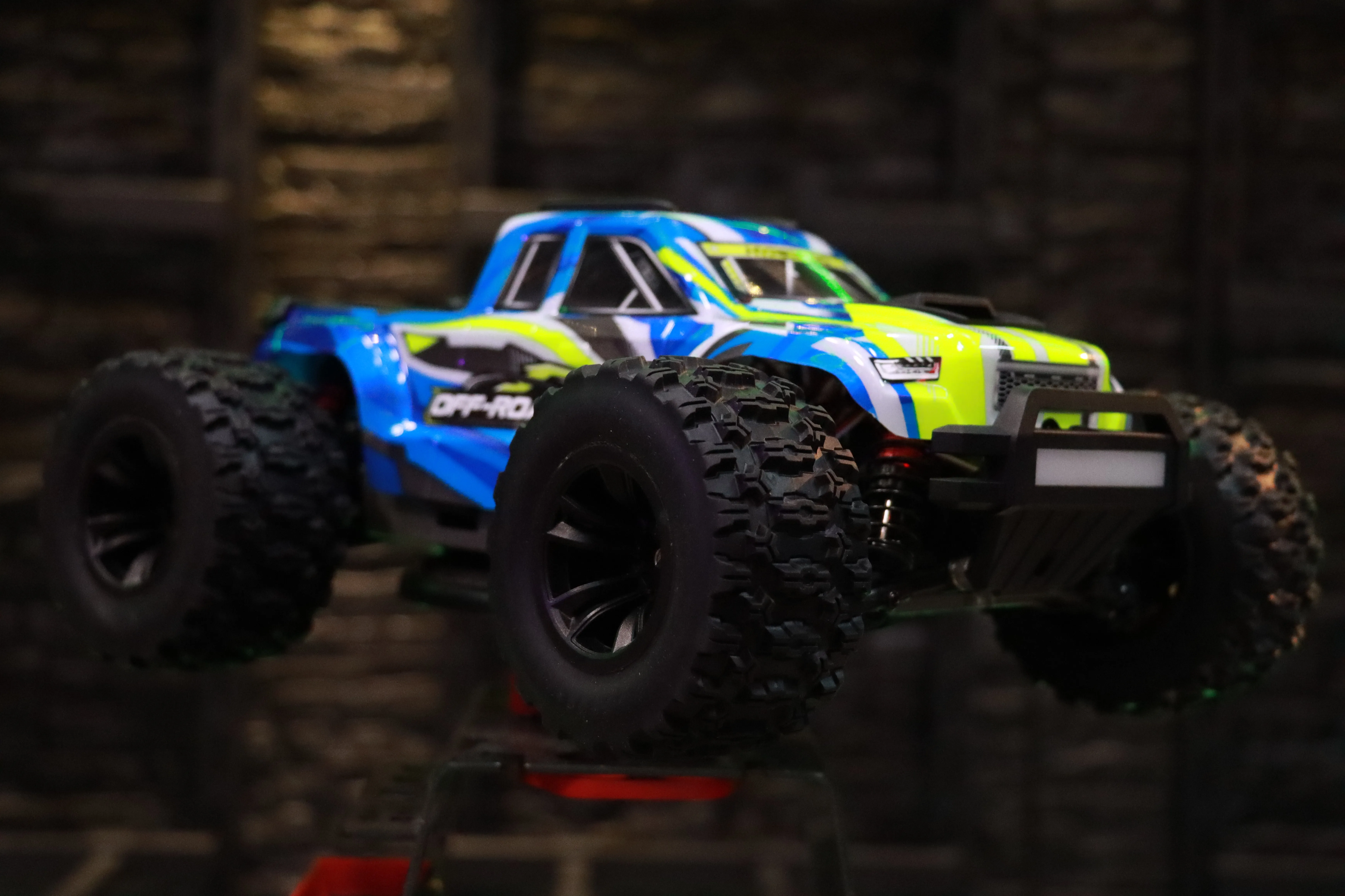 《 1/14 無刷大腳 》｜mjx R/C系列遙控車｜